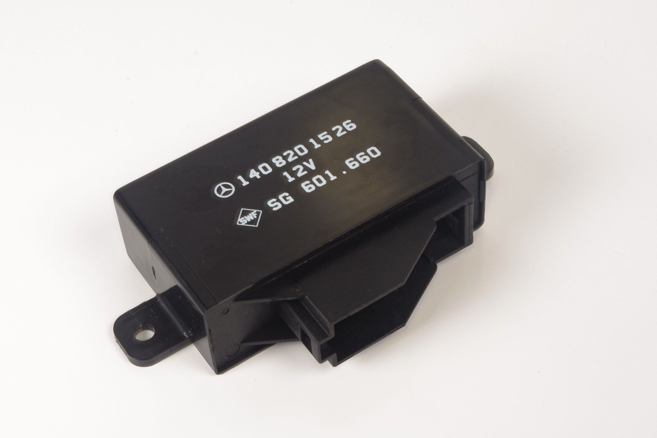 Mercedes 1408201526 Seat Heating Control Unit | W140 V140 C140 S
