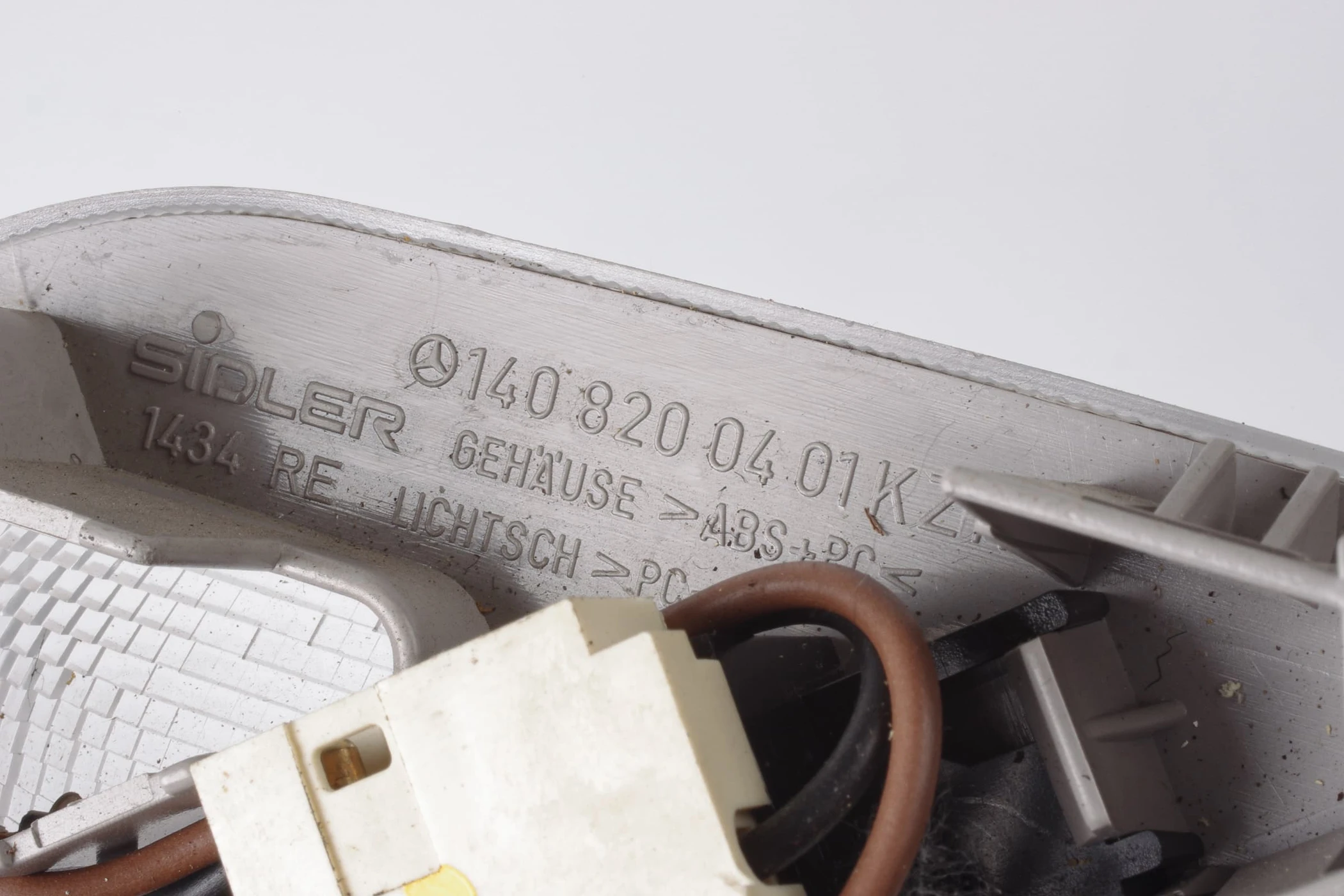 Mercedes 1408200401 Interior Light - Right | W140 V140 S