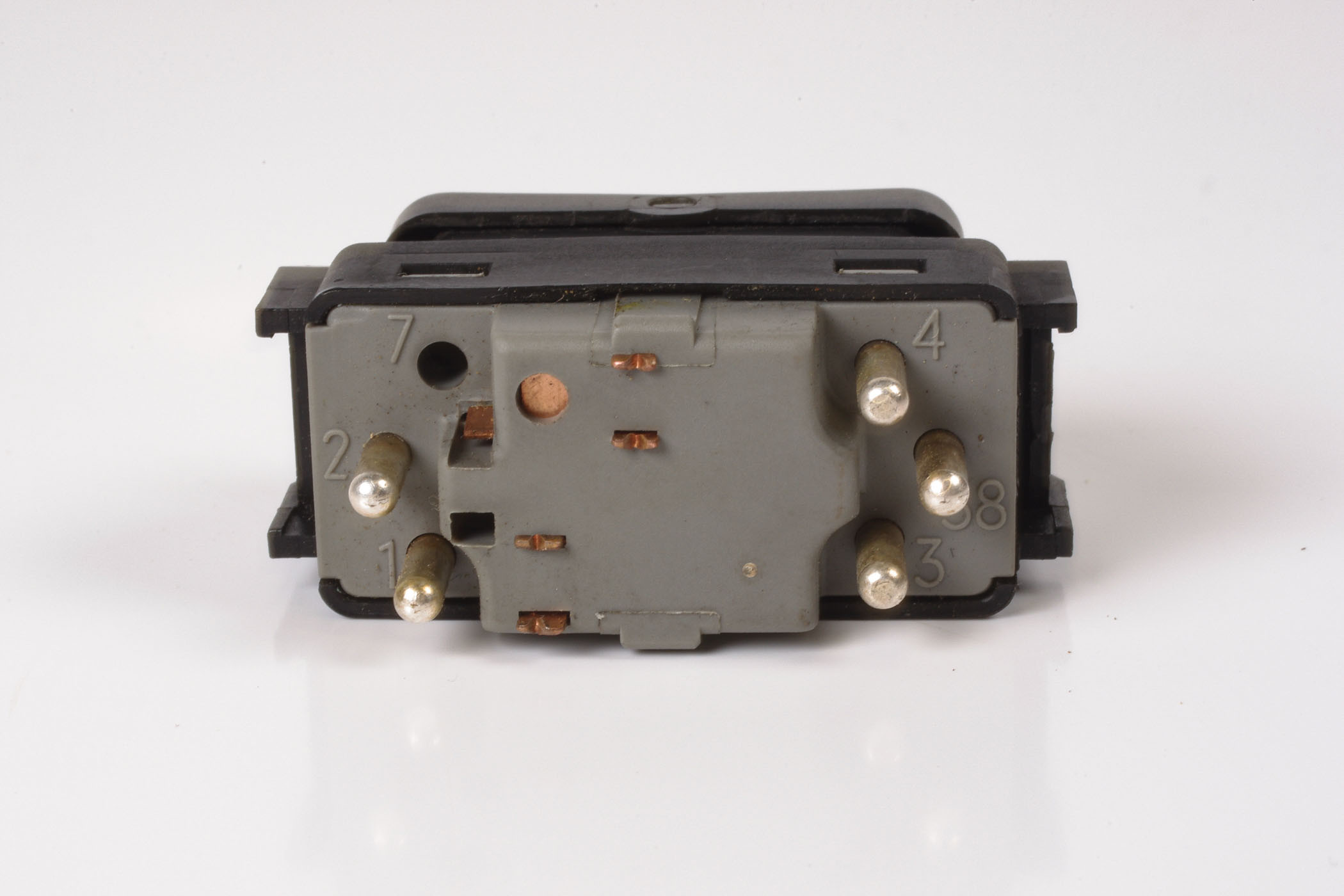 Mercedes 1408209310 Headrest Switch | C140 S