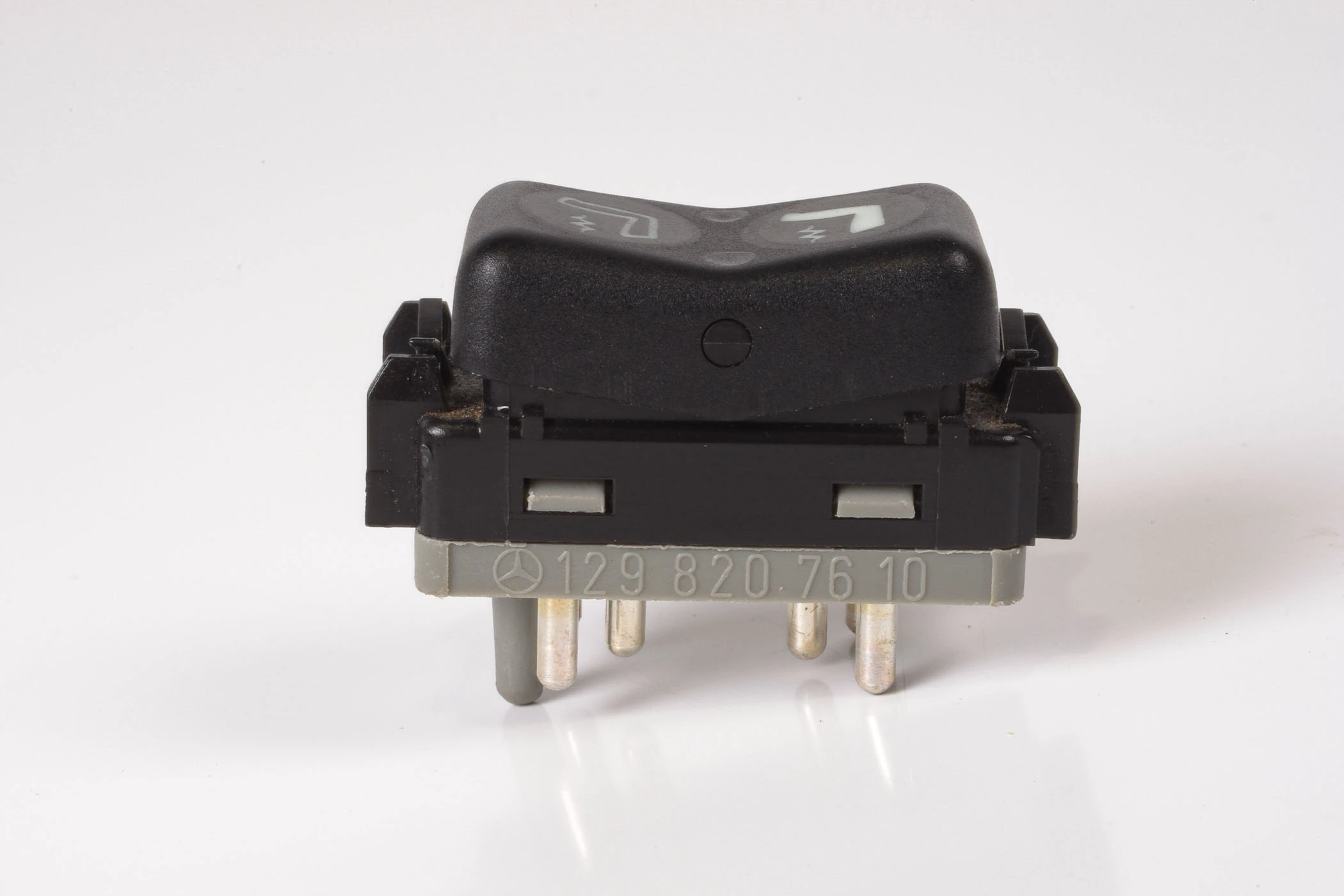 Mercedes 1298207610 Seat Heater Switch | W124 E W126 S R129 SL W201 C W463 G...