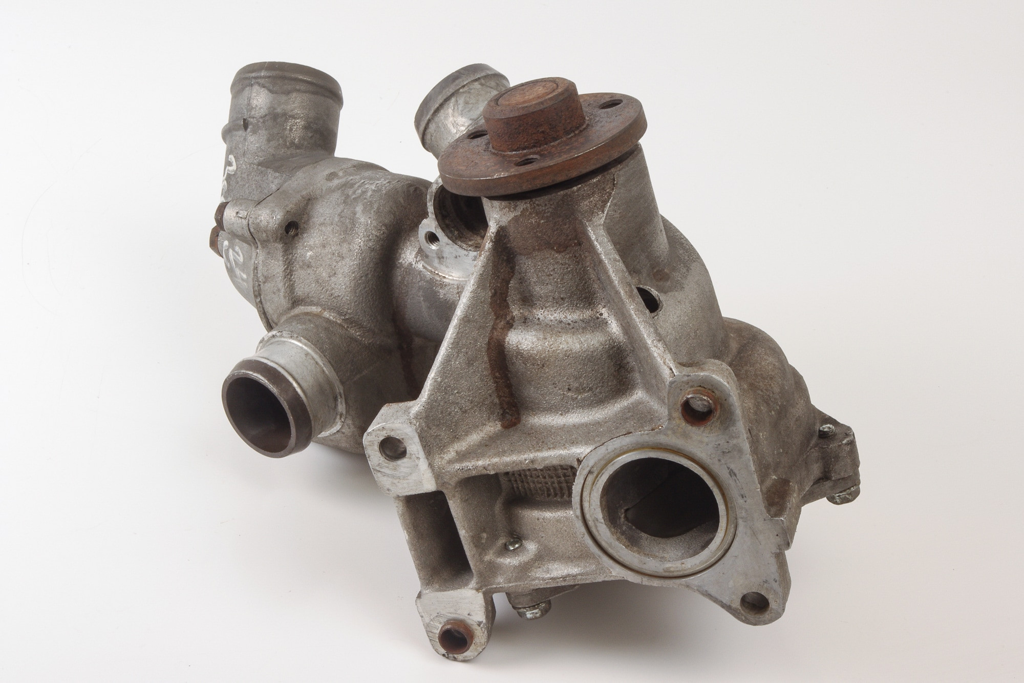 Mercedes 1042002901 Water Pump | W124 C124 A124 S124 E R129 SL