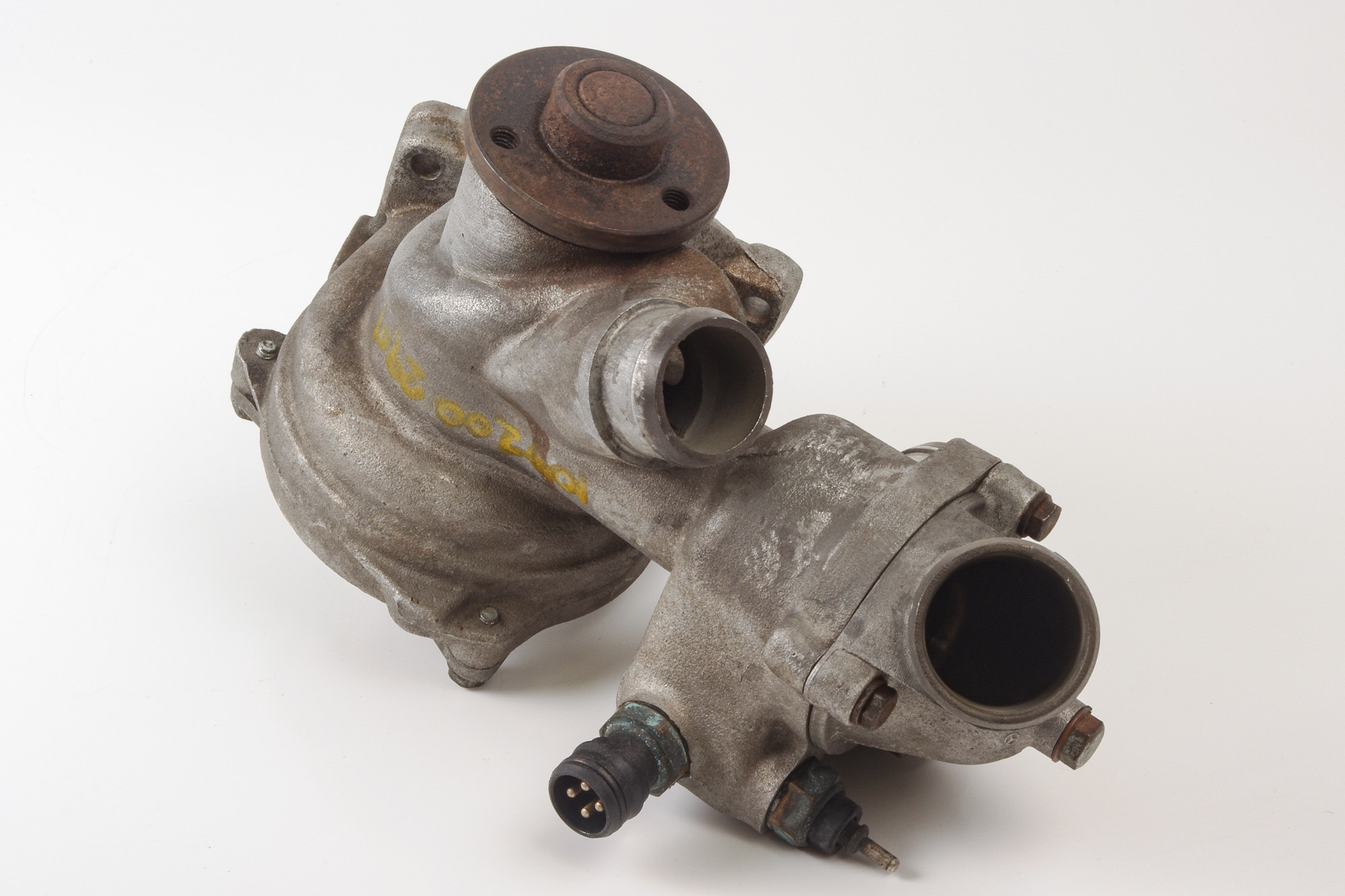 Mercedes 1042002901 Water Pump | W124 C124 A124 S124 E R129 SL