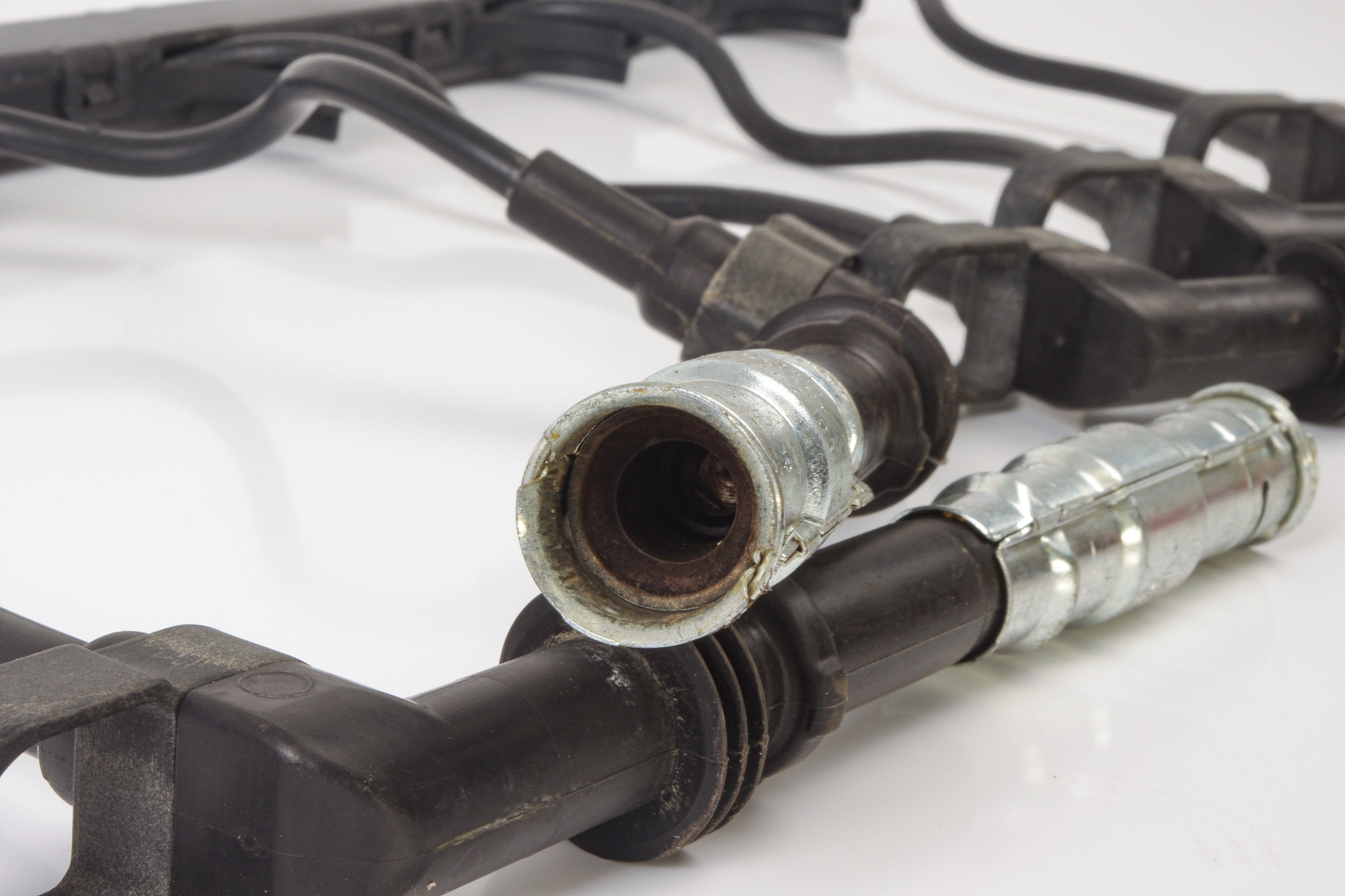 Mercedes 0001566610 Ignition Lead x6 - Right (a) | R129 SL W140 V140 C140 S