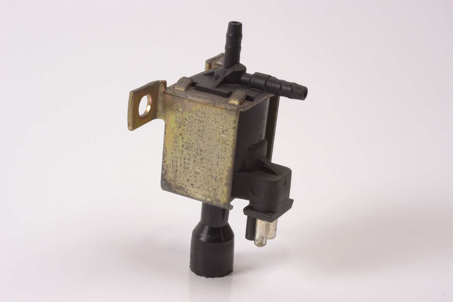 Mercedes 0015407097 Purge Valve | W100 W108 W109 W111 W116 W126 W140 S C107...