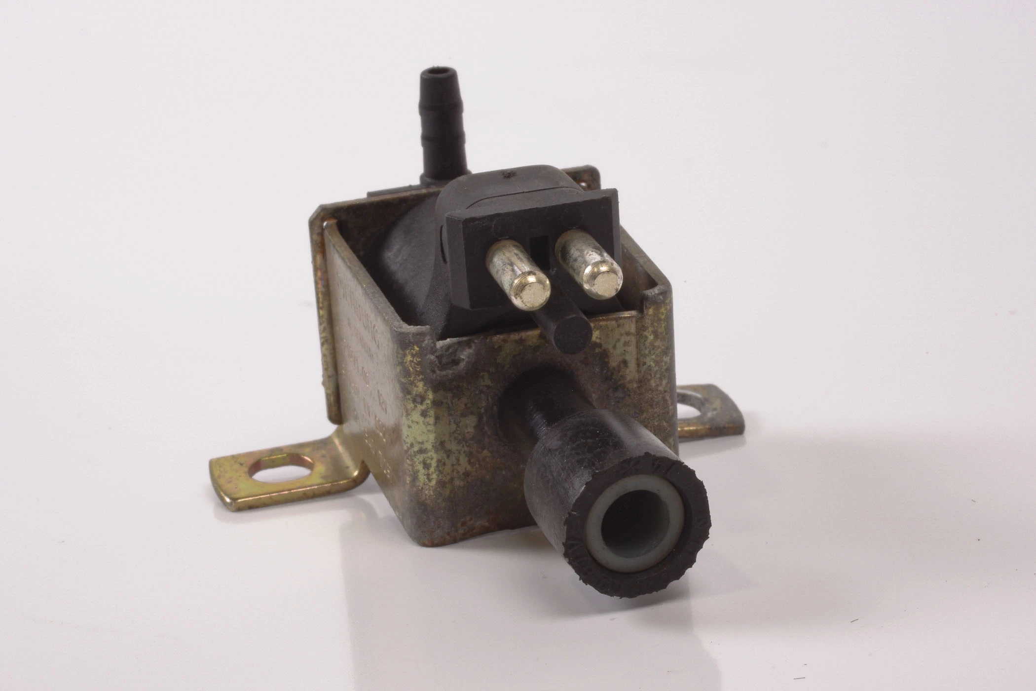 Mercedes 0015407097 Purge Valve | W100 W108 W109 W111 W116 W126 W140 S C107...