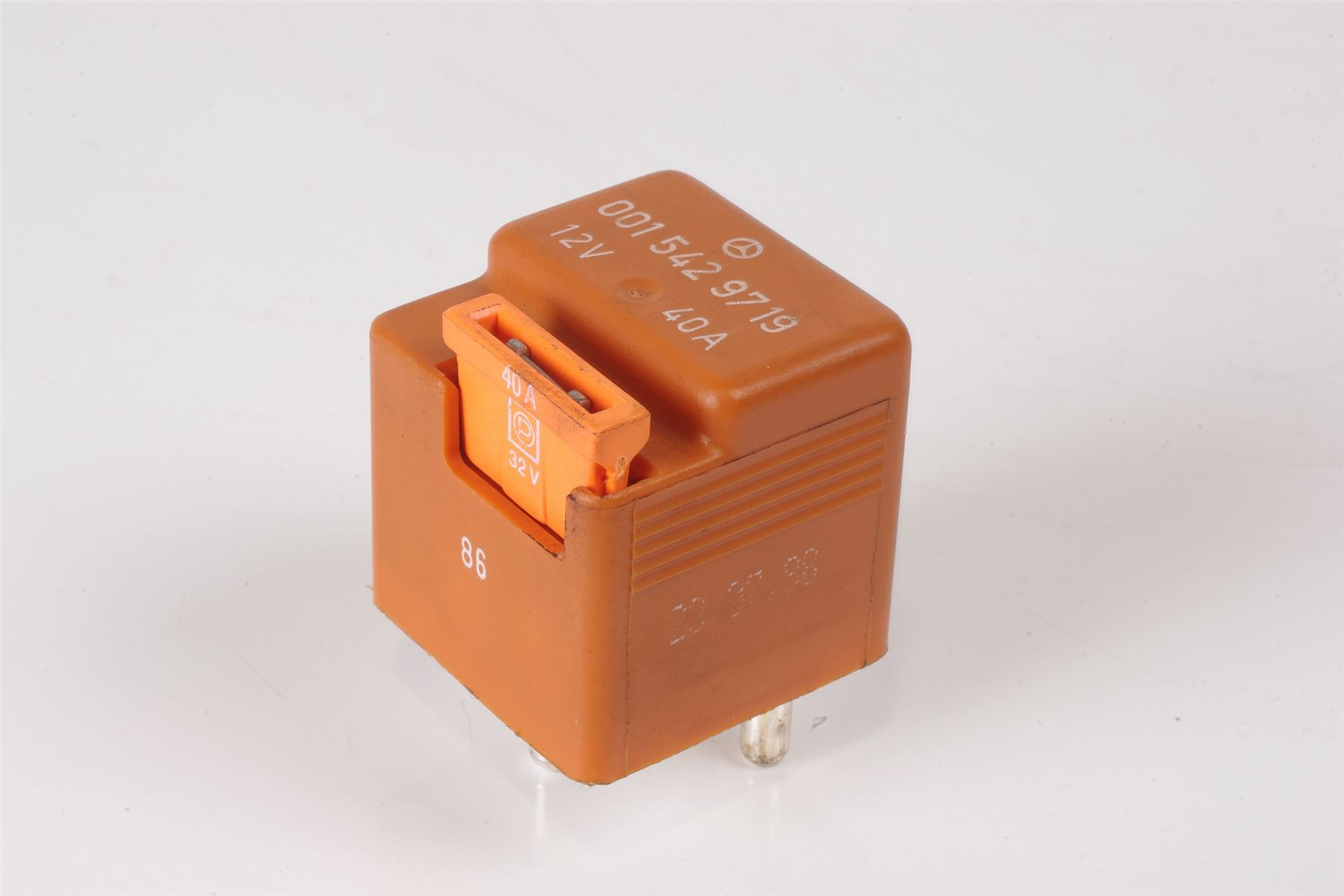 Mercedes 0015429719 Window Demist Relay - Rear | W124 E W126 S R129 SL W201 C
