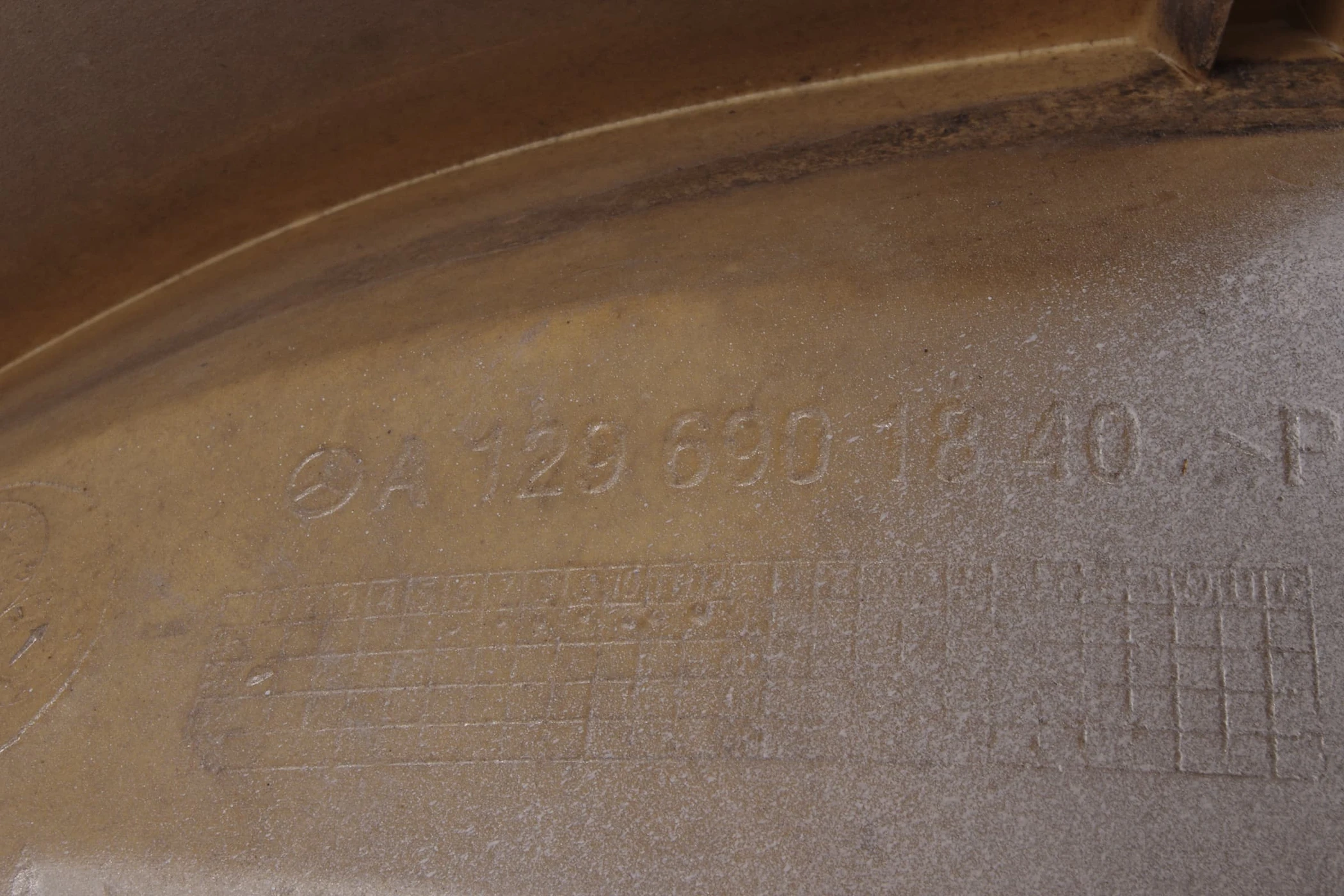 Mercedes 1296901840 Body Wing Panel - Right Silver | R129 SL