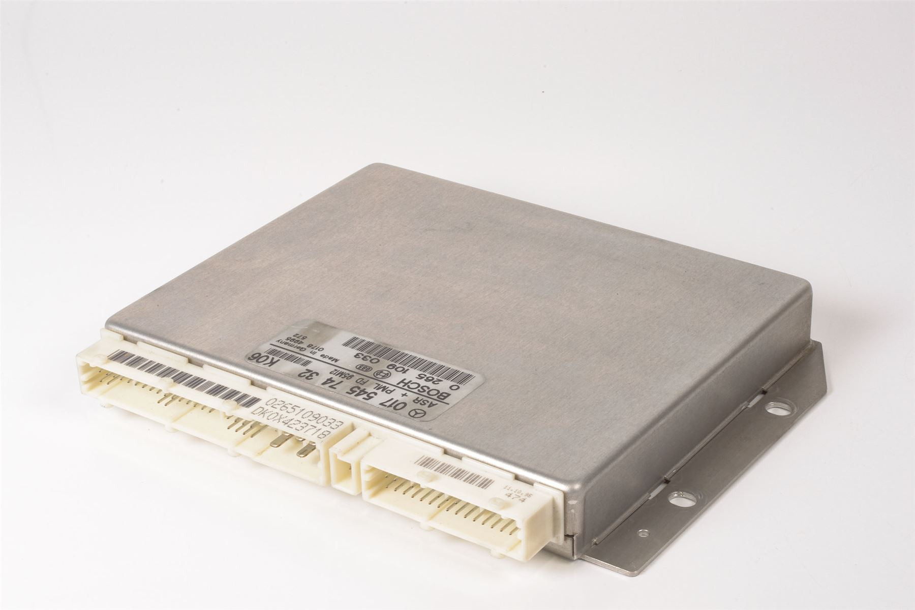 Mercedes 0175457432 ASR Control Unit | W140 V140 C140 S