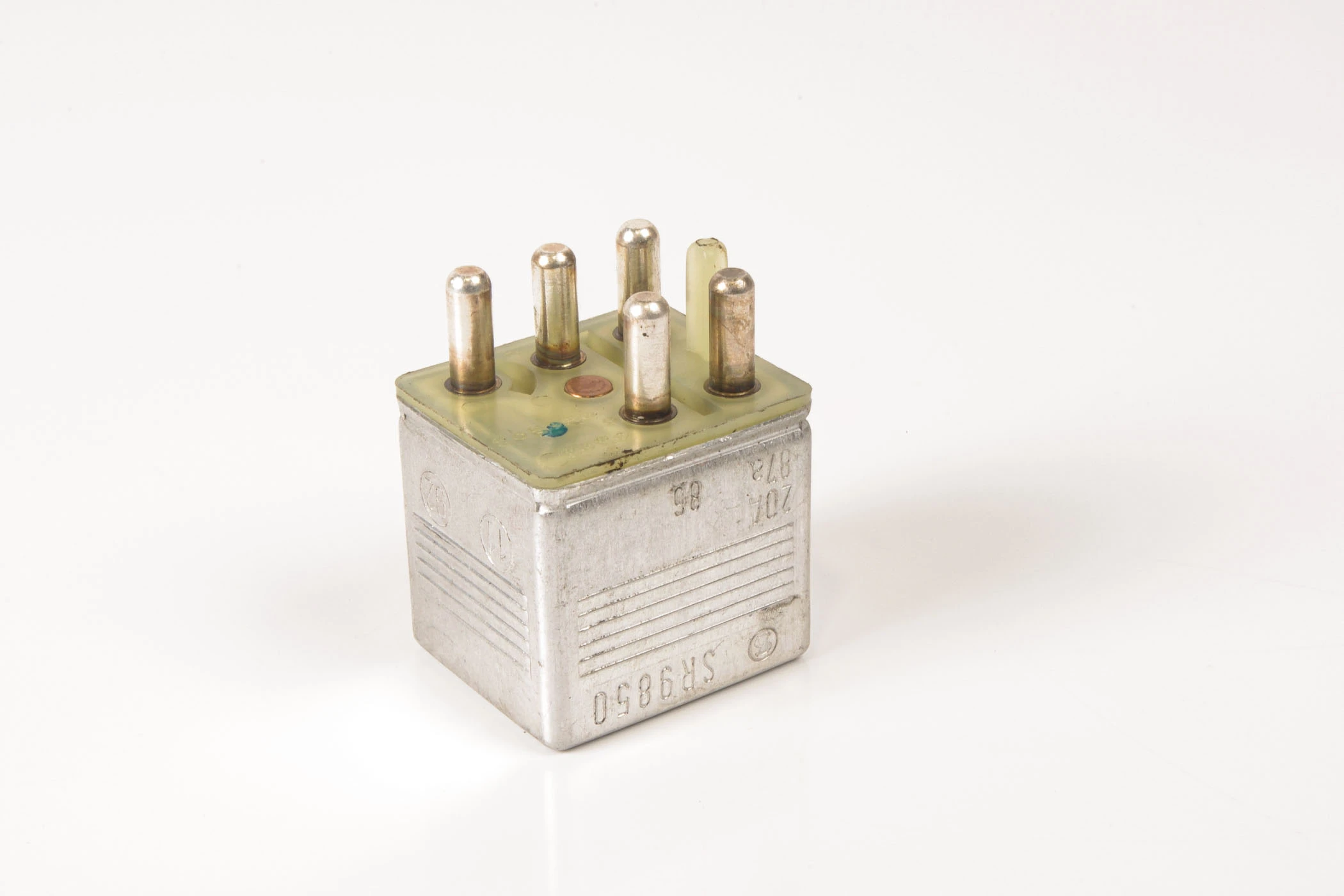 Mercedes 0015420219 Multi Function Relay (a) | W100 W108 W109 W111 W116 W126...