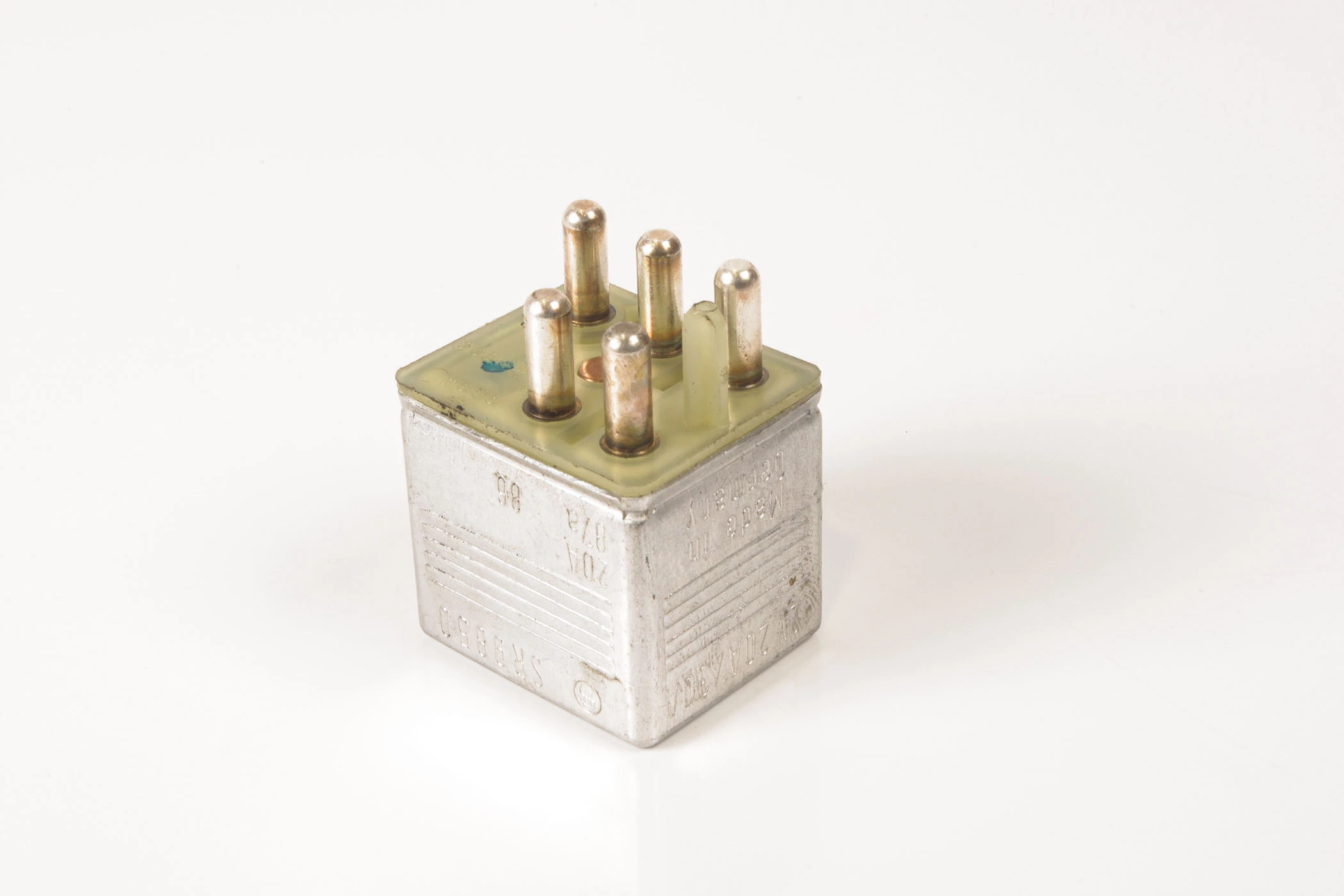 Mercedes 0015420219 Multi Function Relay (a) | W100 W108 W109 W111 W116 W126...