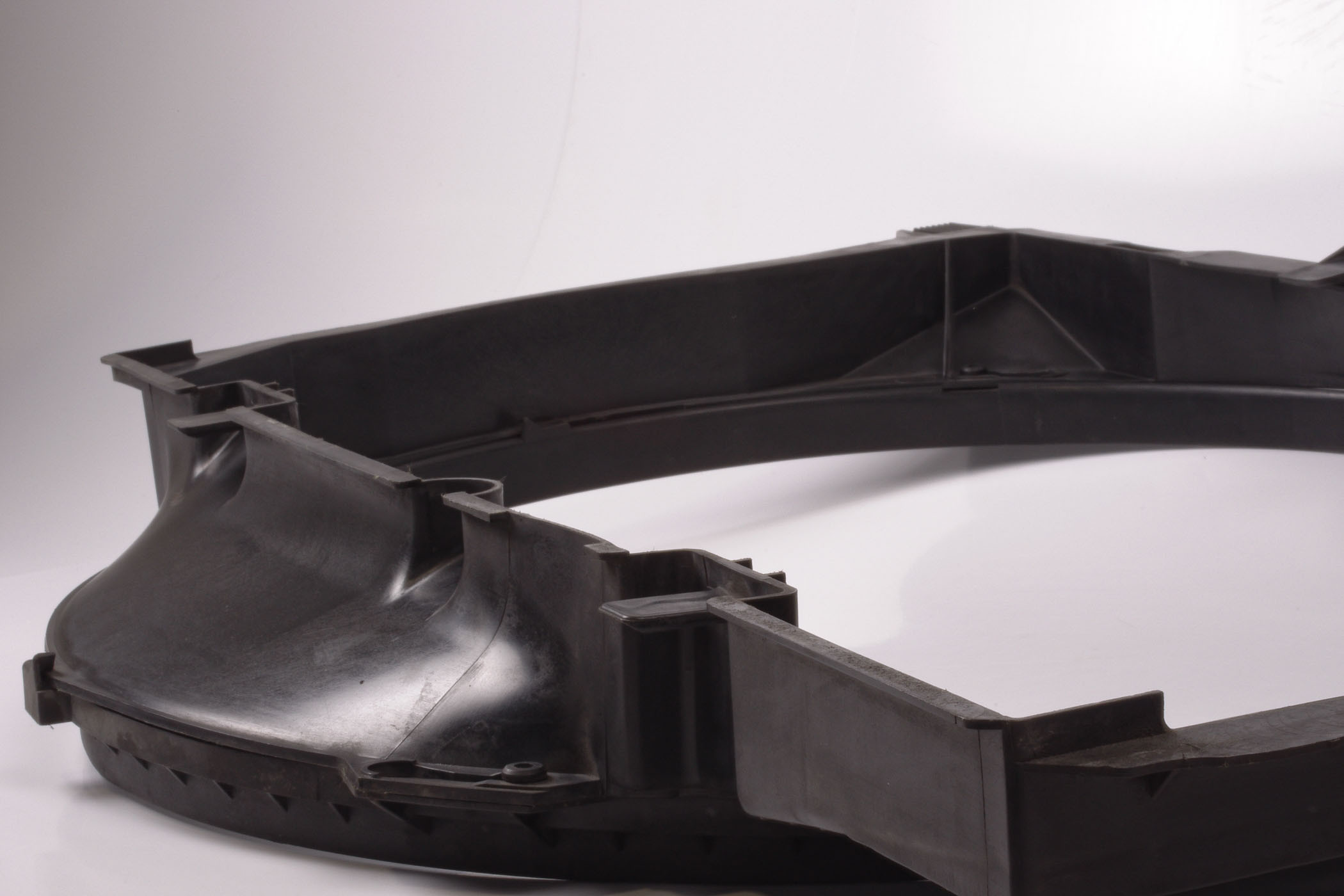 Mercedes 1295000055 Fan Shroud | R129 SL