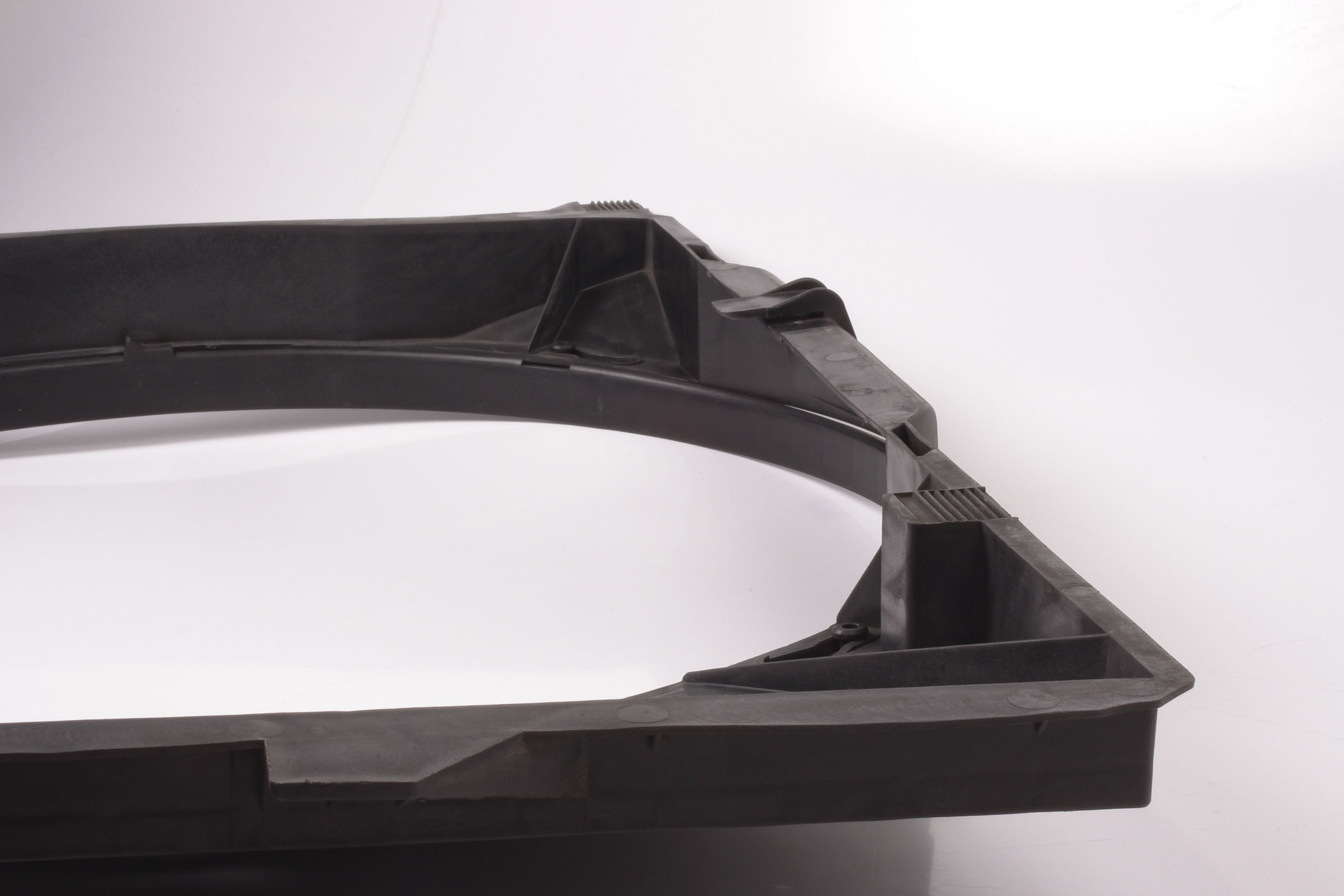 Mercedes 1295000055 Fan Shroud | R129 SL