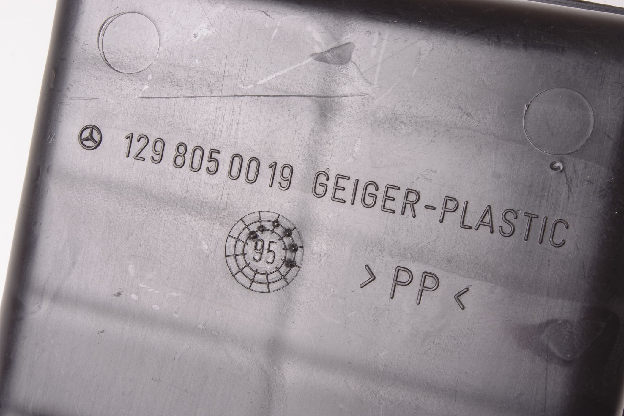 Mercedes 1298050019 Vacuum Expansion Tank | W140 S W202 C W210 E