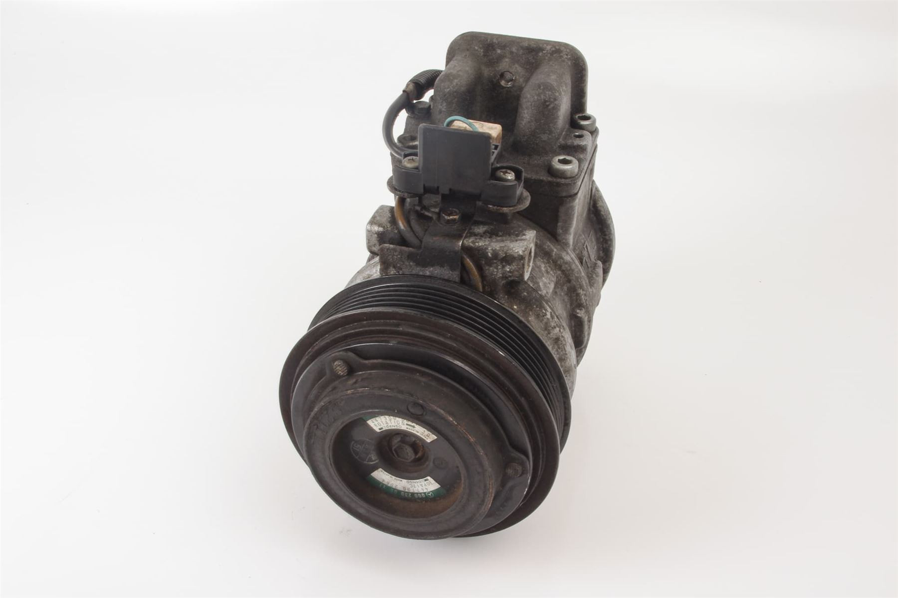 Mercedes 0002300511 A/C Compressor | W124 E W126 S R129 SL W201 C W461 W463 G