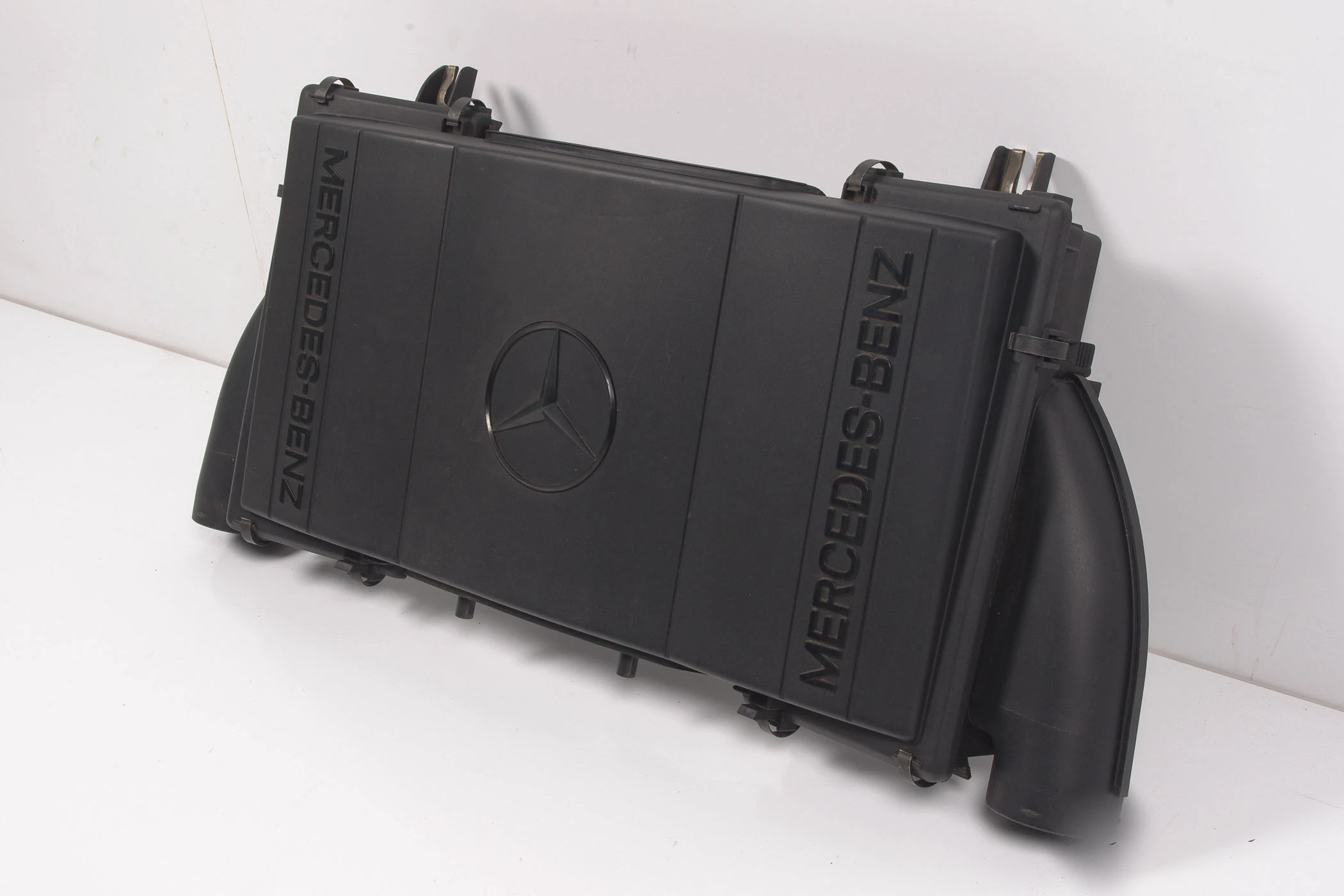 Mercedes 1190940602 Air Box (a) | W124 W210 E R129 SL W140 V140 C140 S