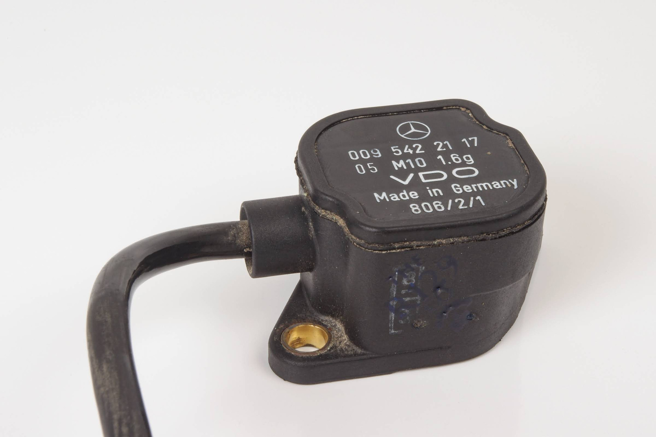 Mercedes 0095422117 ADS Acceleration Sensor - Front Left | R129 SL W140 S