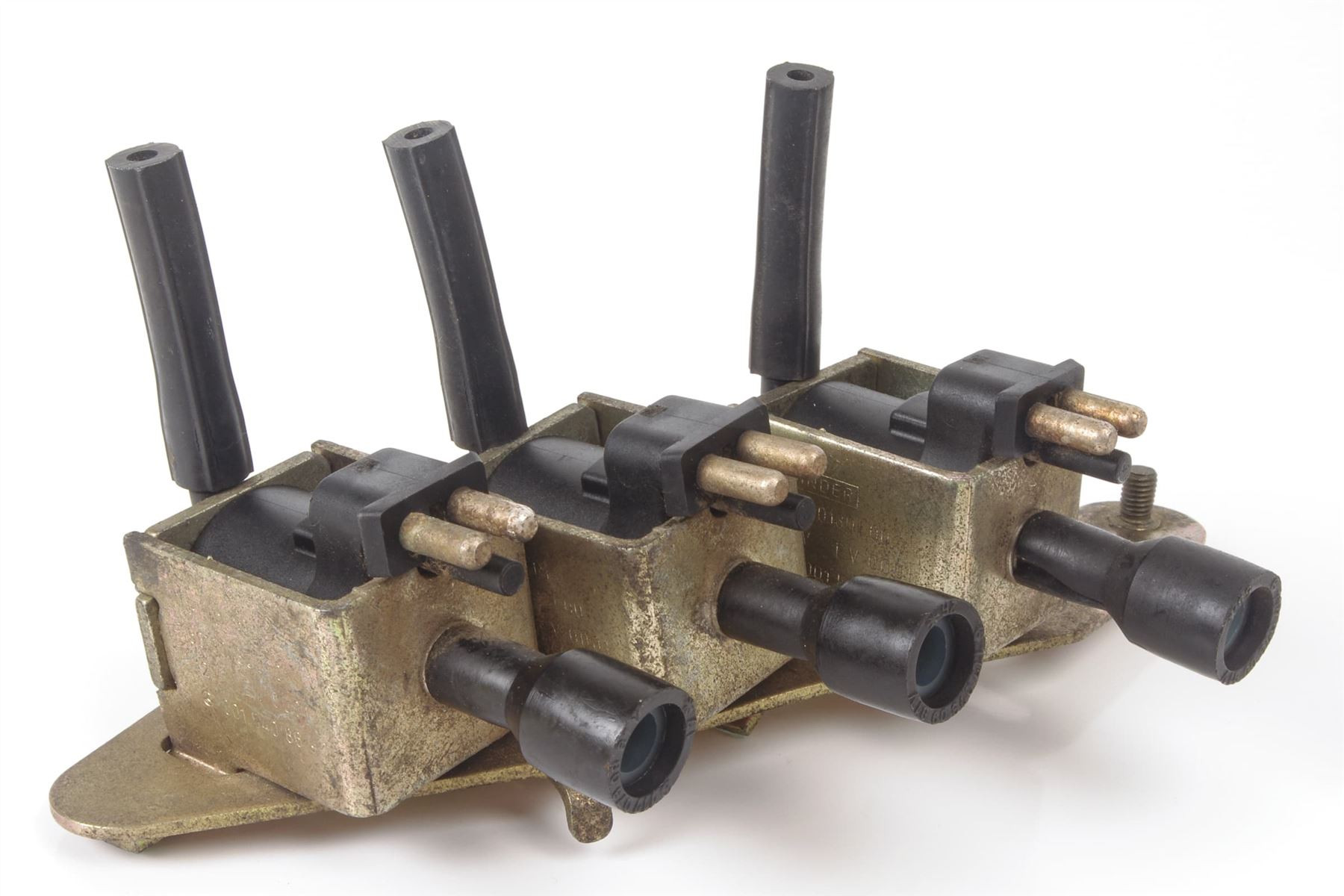 Mercedes 0015408697 Air Injection Valve | W100 W108 W109 W111 W116 W126 W140...