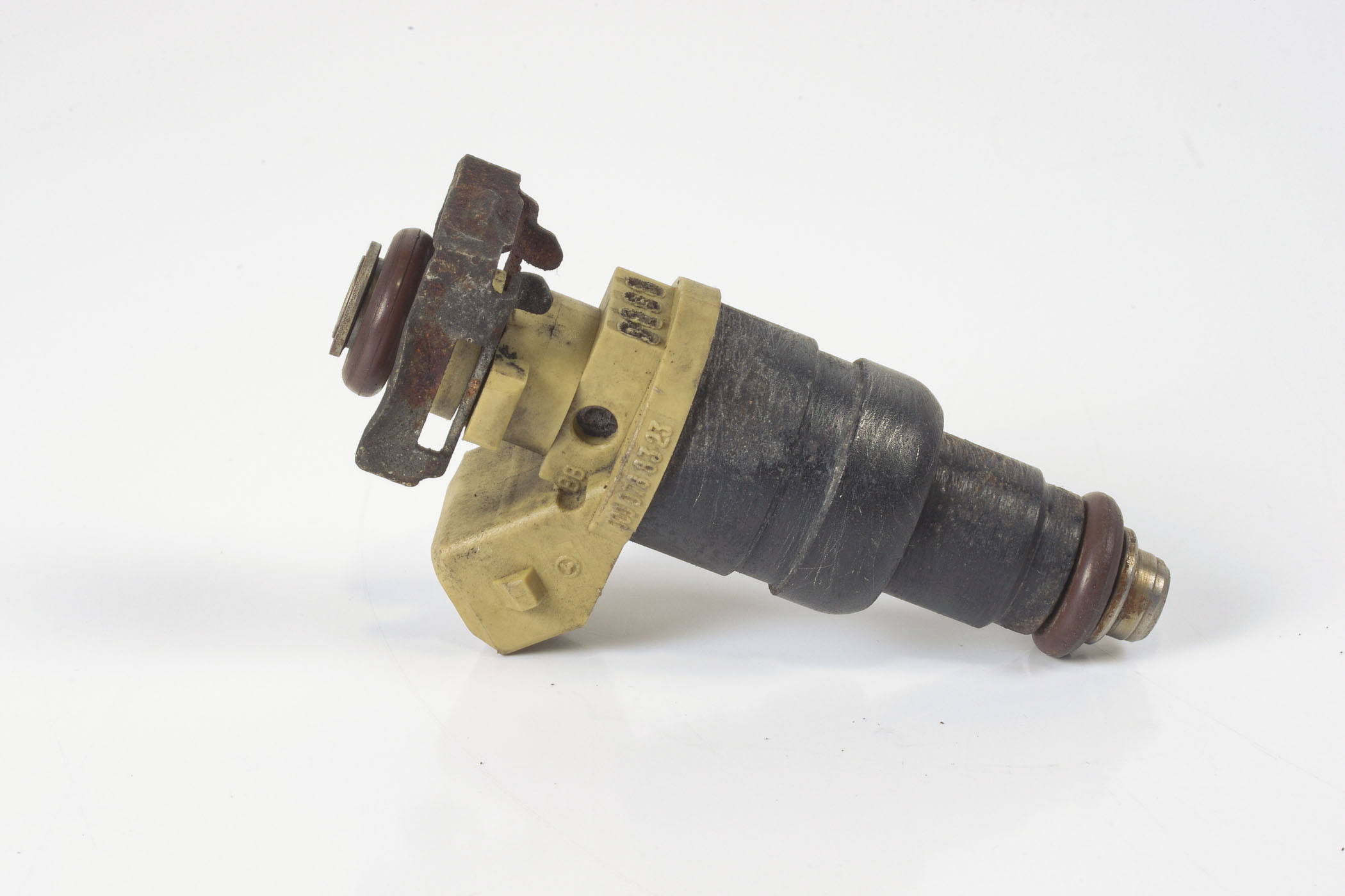 Mercedes 0000788323 Fuel Injector | W124 W210 S210 E R129 SL W140 V140 C140 S