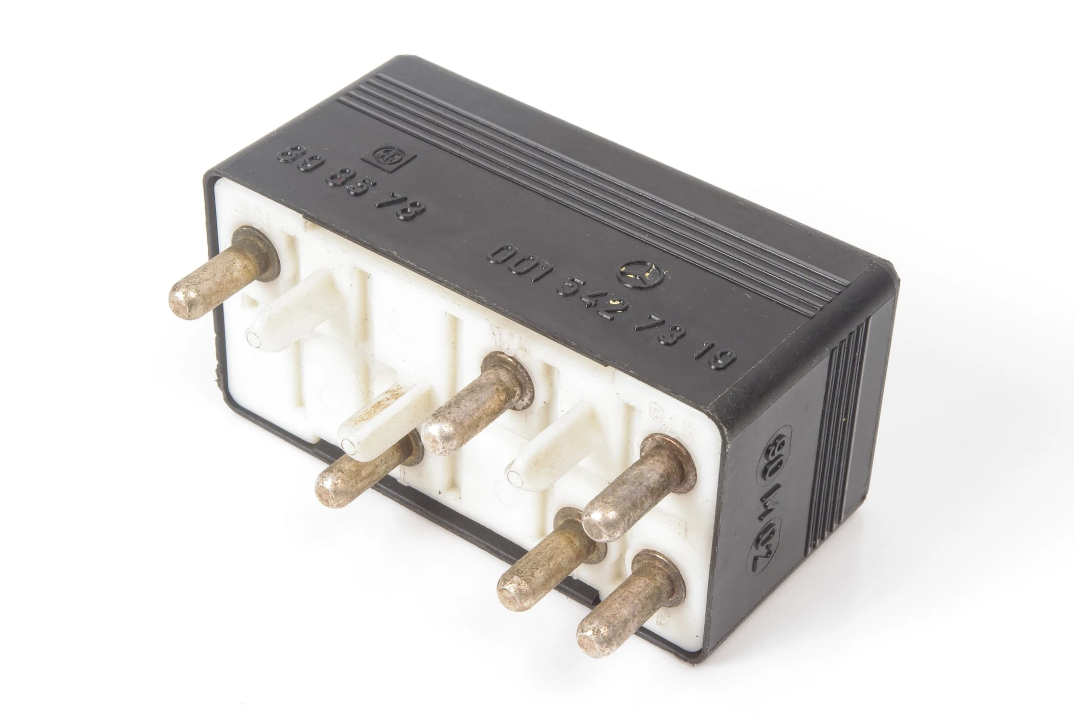 Mercedes 0015427319 Auxiliary Fan Relay | R129 SL