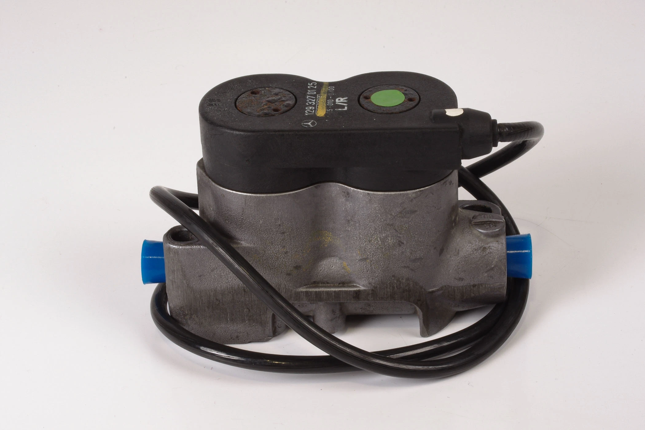 Mercedes 1293270125 Hydraulic Damping Valve - Front (b) | R129 SL