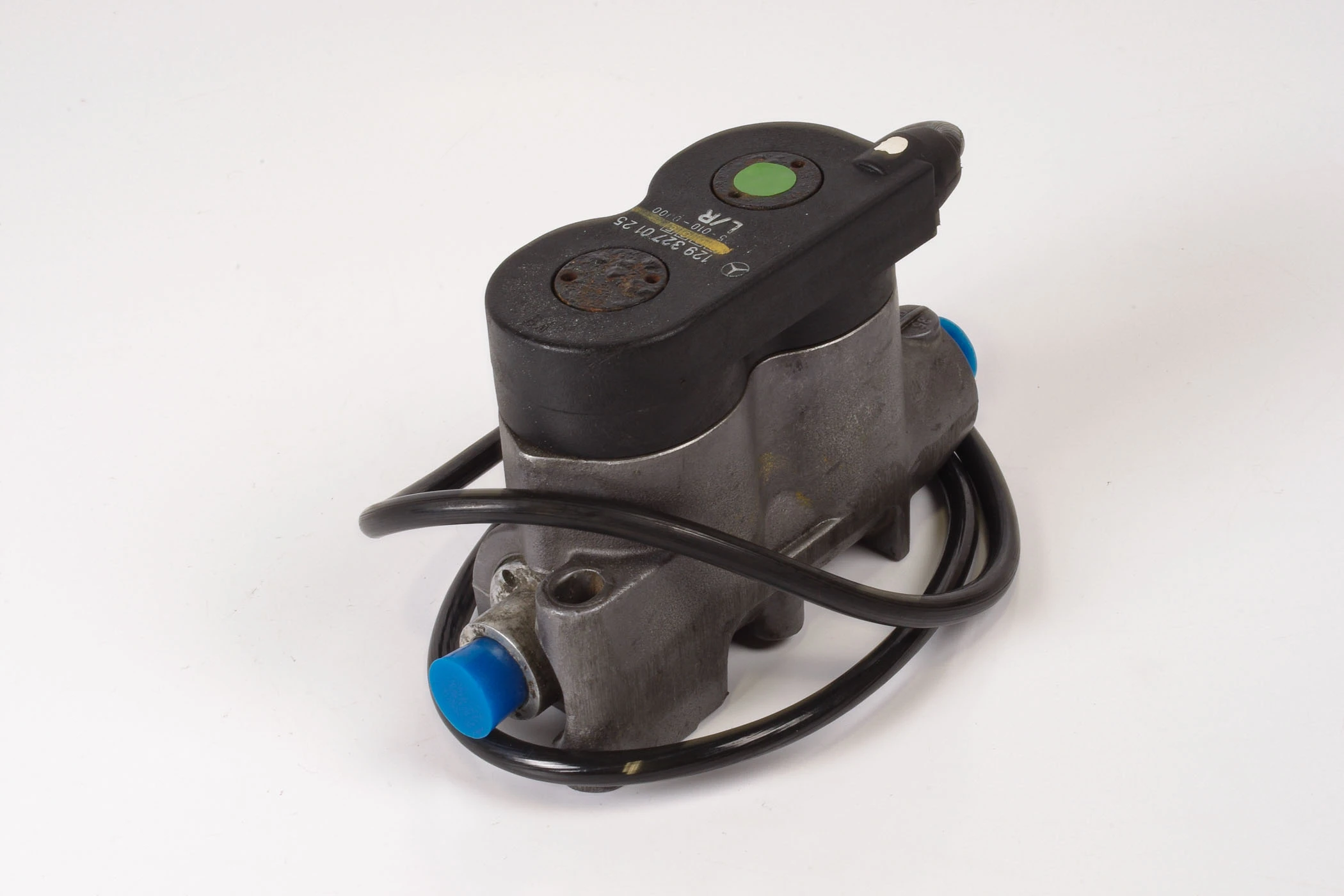 Mercedes 1293270125 Hydraulic Damping Valve - Front (b) | R129 SL