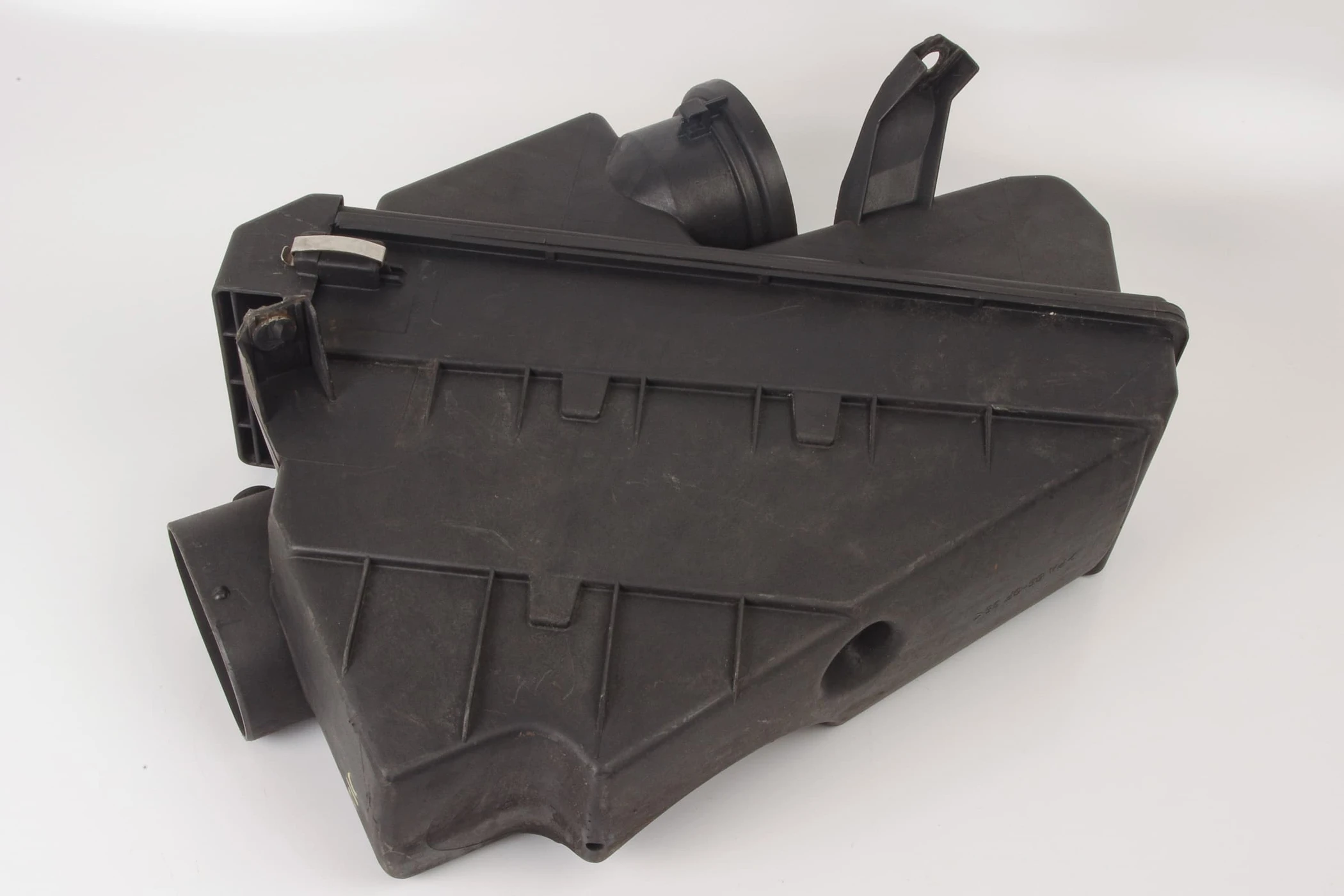 Mercedes 1200900101 Air Box - Left | W140 V140 C140 S