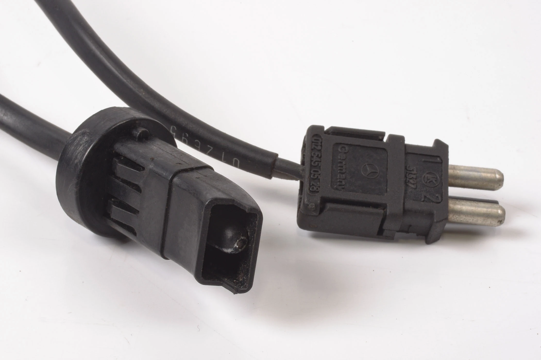 Mercedes 0125450528 Temperature Sensor | R129 SL W124 E W126 W140 S W201 W202...
