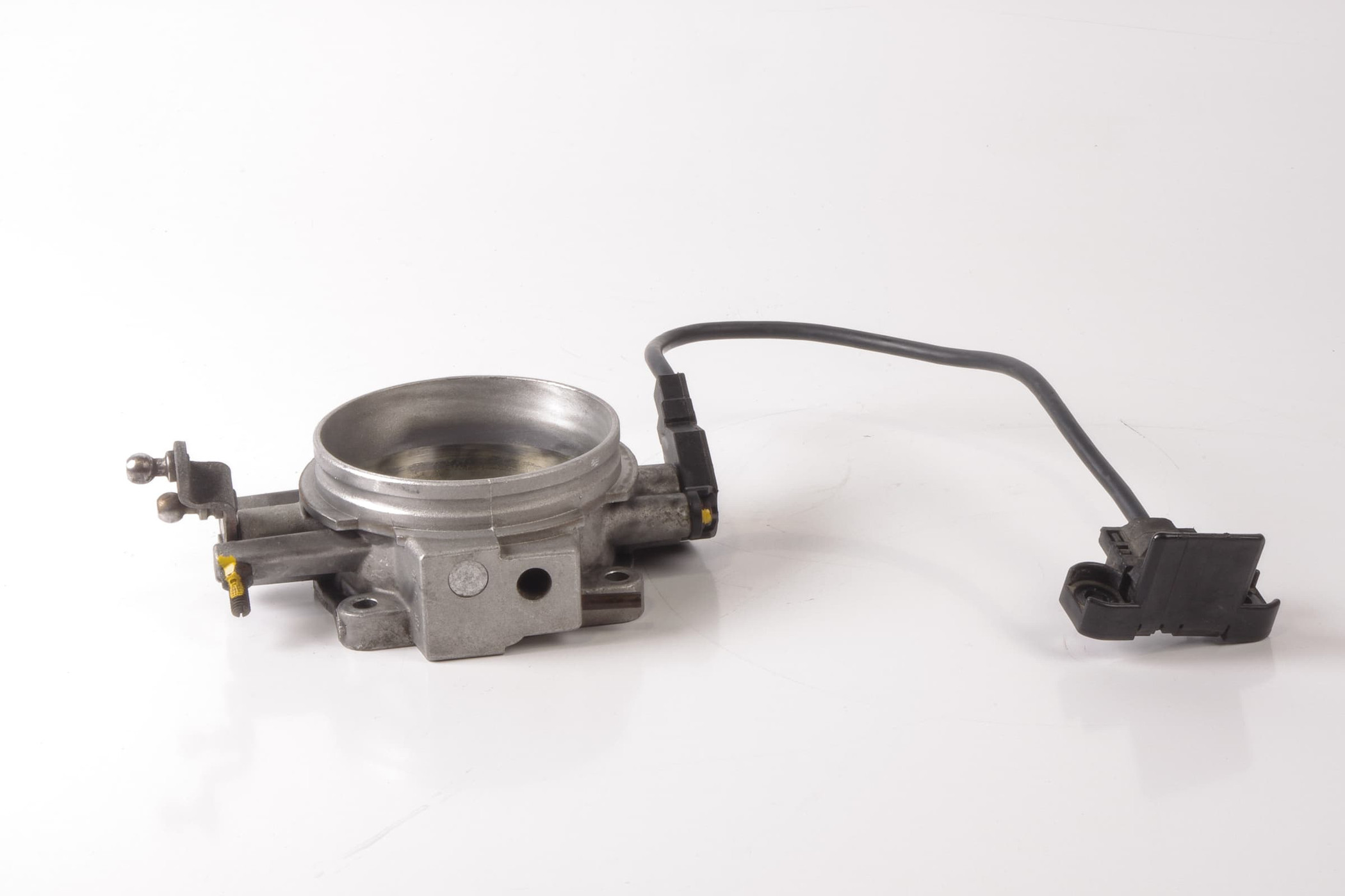 Mercedes 0021402453 Throttle Body | W124 C124 A124 S124 E R129 SL