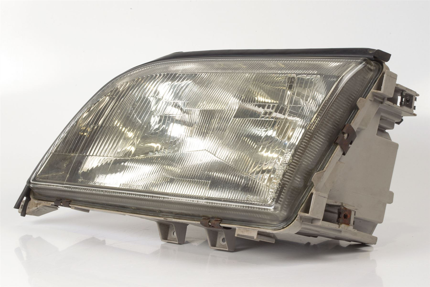 Mercedes 1408207561 Headlight - Front Left | W140 V140 S