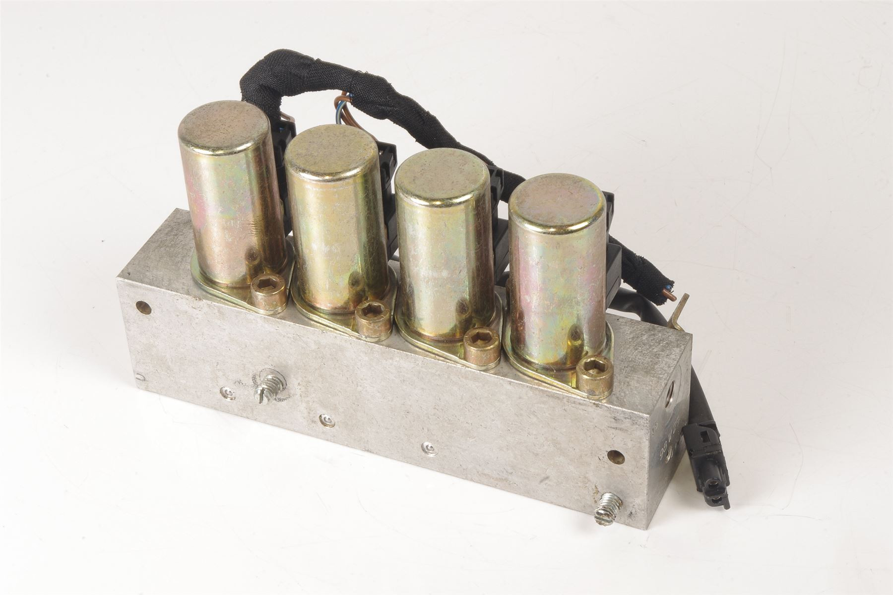 Mercedes 1298002578 Roof Hydraulic Valve Block - Left | R129 SL