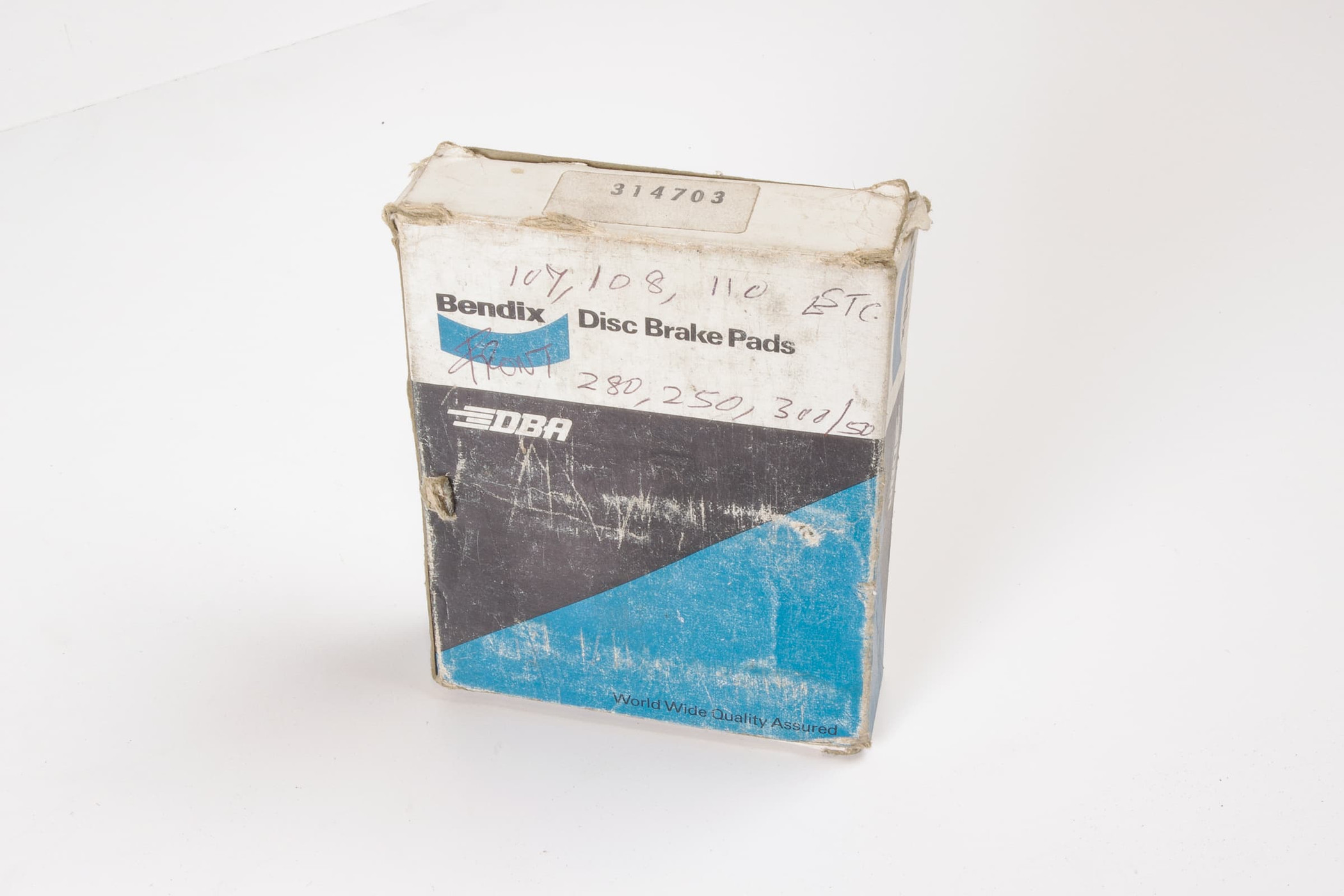 Mercedes 0004206320 Brake Pad x4 - Front (New Old St.) | C107 R107 SL W114...