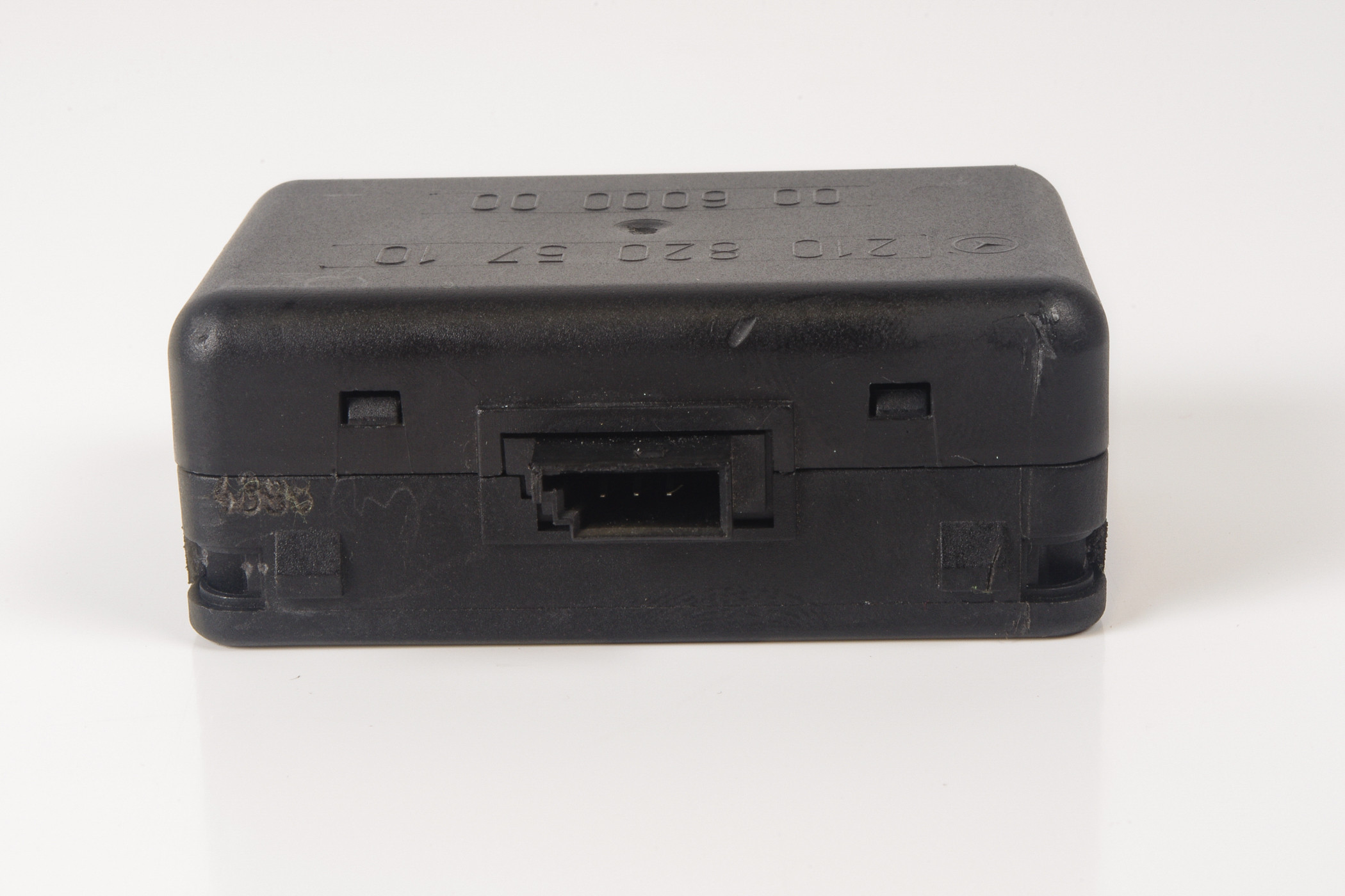 Mercedes 2108205710 Rain Sensor | R129 SL W140 W220 S C199 R199 SLR W202 W203...