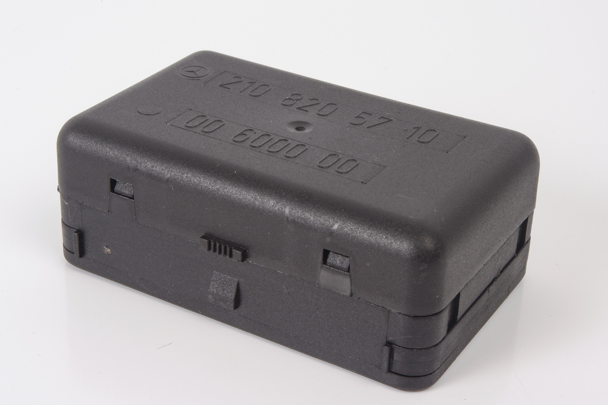 Mercedes 2108205710 Rain Sensor | R129 SL W140 W220 S C199 R199 SLR W202 W203...