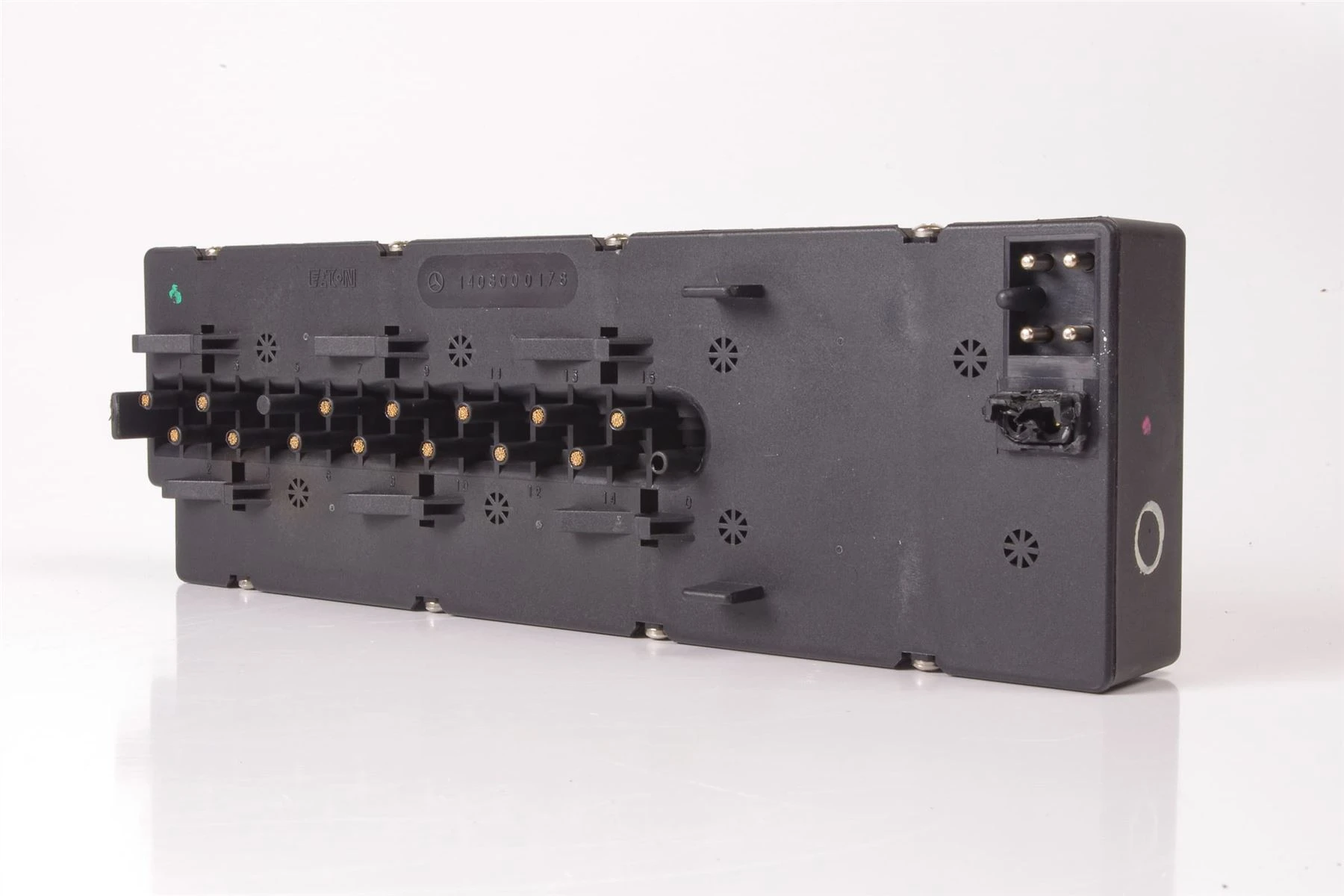 Mercedes 1408000178 Heater Valve Block | W140 V140 C140 S