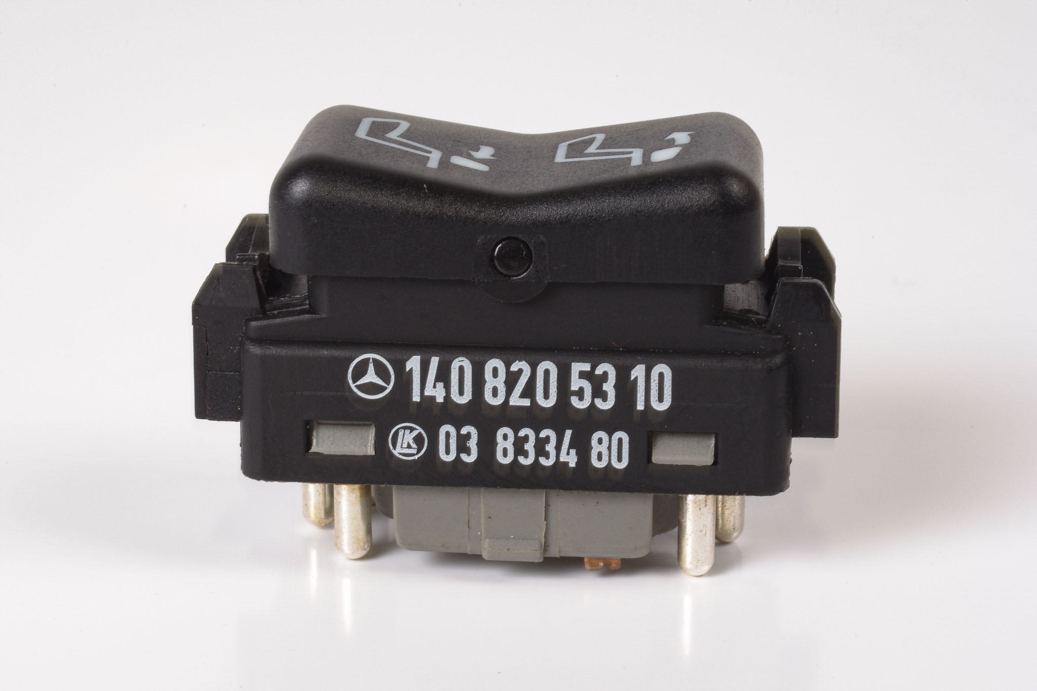 Mercedes 1408205310 Headrest Switch | W140 V140 C140 S