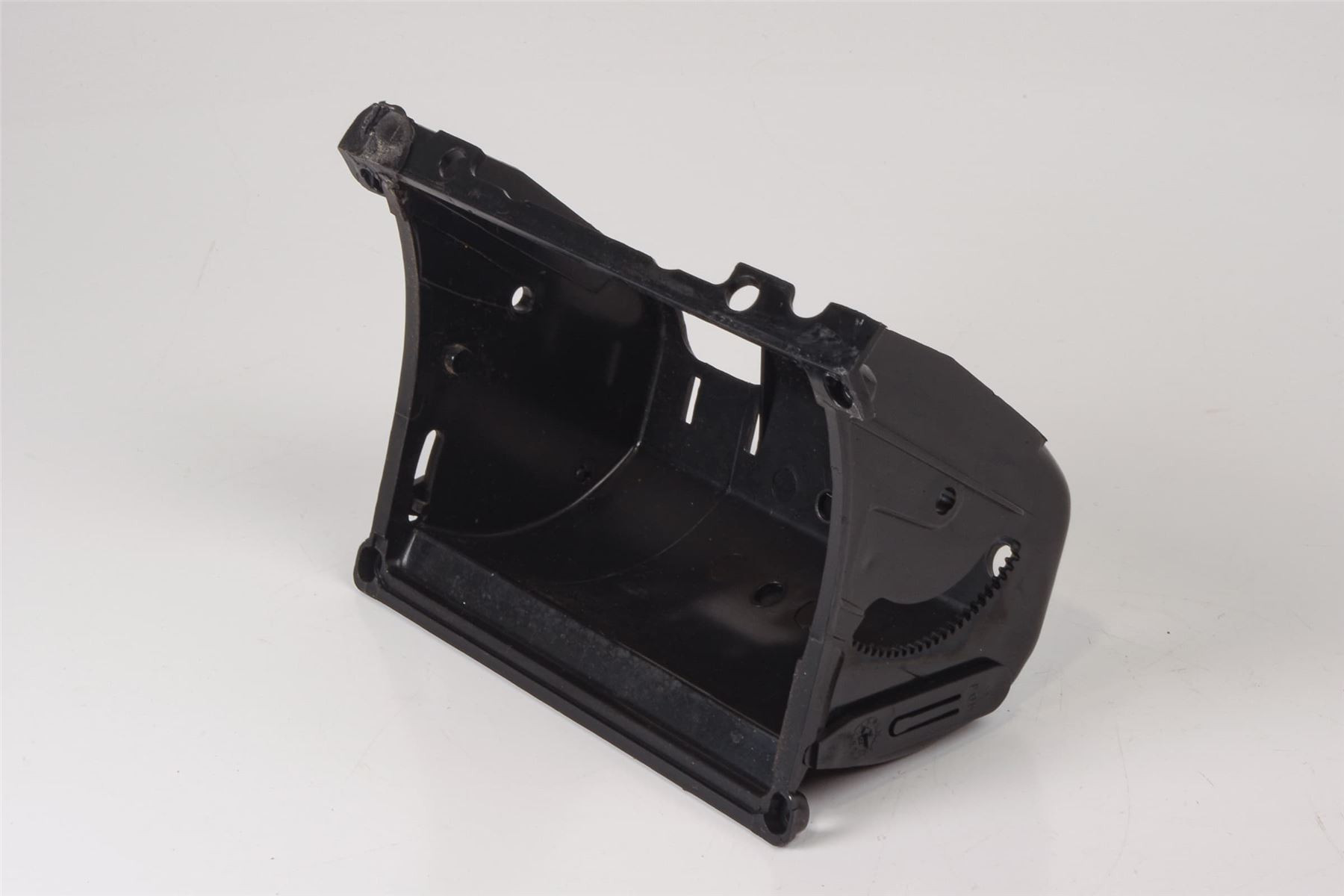 Mercedes 1408100076 Ashtray Housing | W140 V140 C140 S