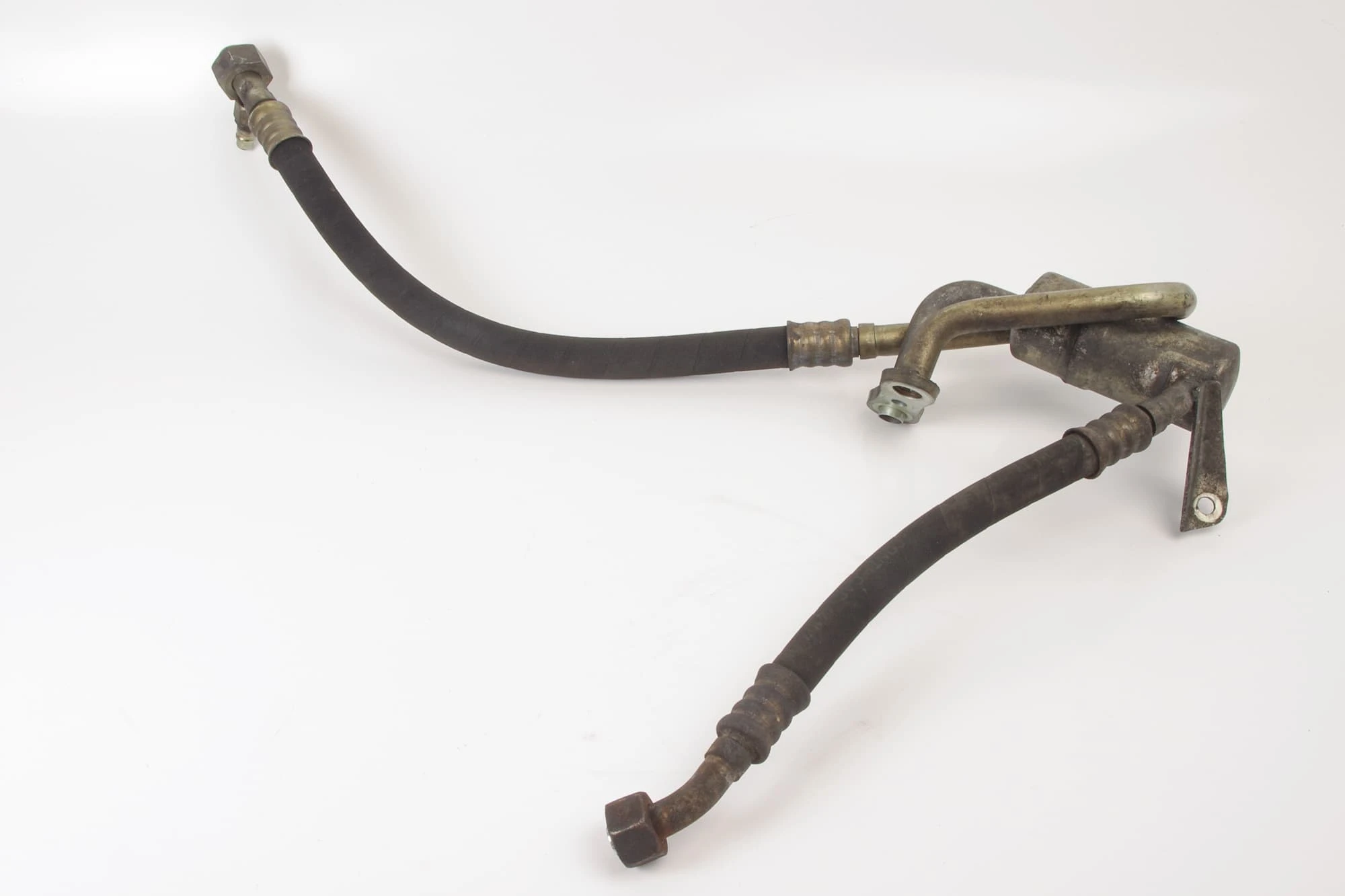 Mercedes 1042300156 A/C Compressor Hose (a) | R129 SL
