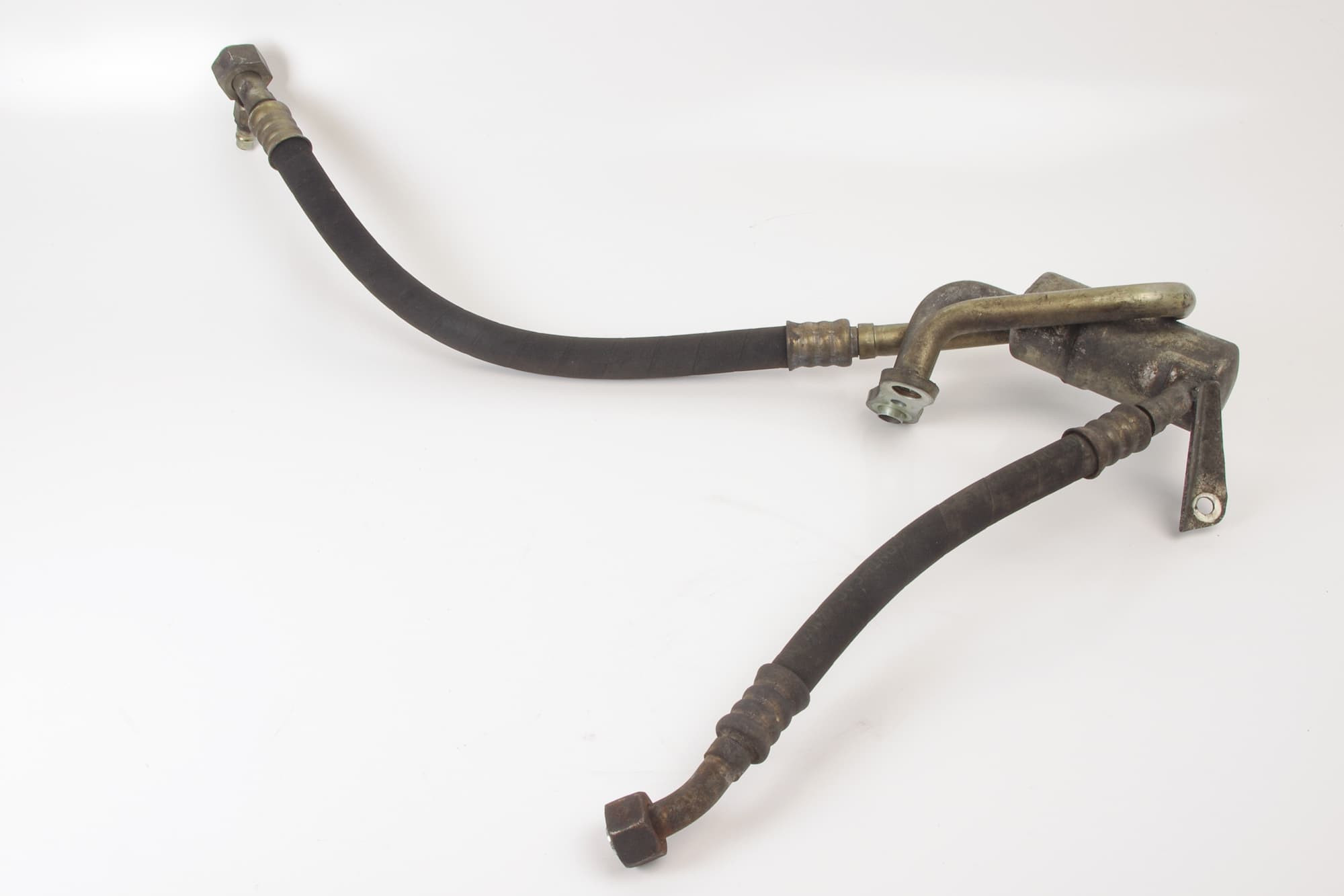 Mercedes 1042300156 A/C Compressor Hose (a) | R129 SL