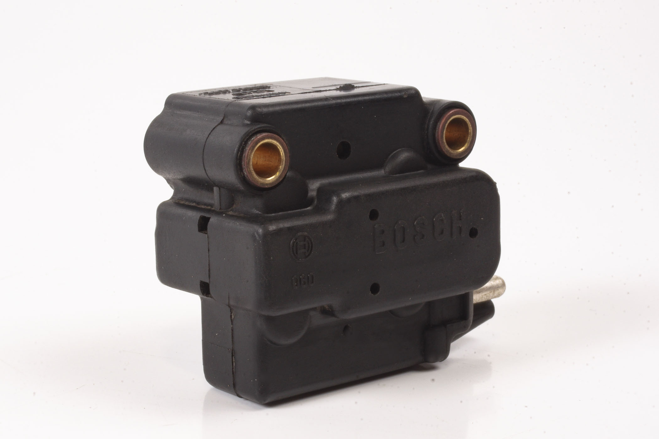 Mercedes 0000703962 Fuel Pressure Regulator | R107 R129 SL W124 E W126 S W201...