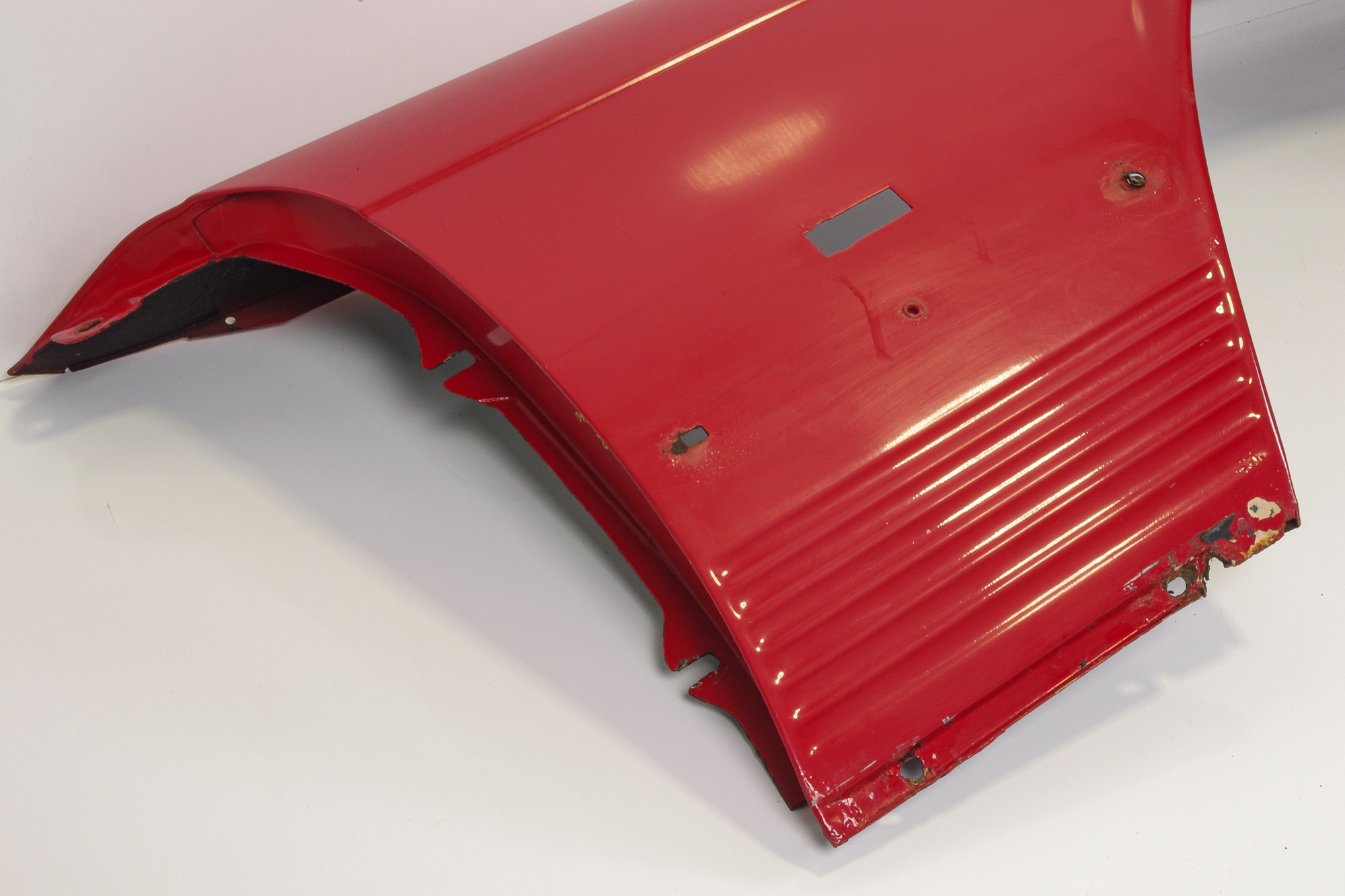 Mercedes 1078801018 Wing - Front Right Red | C107 R107 SL