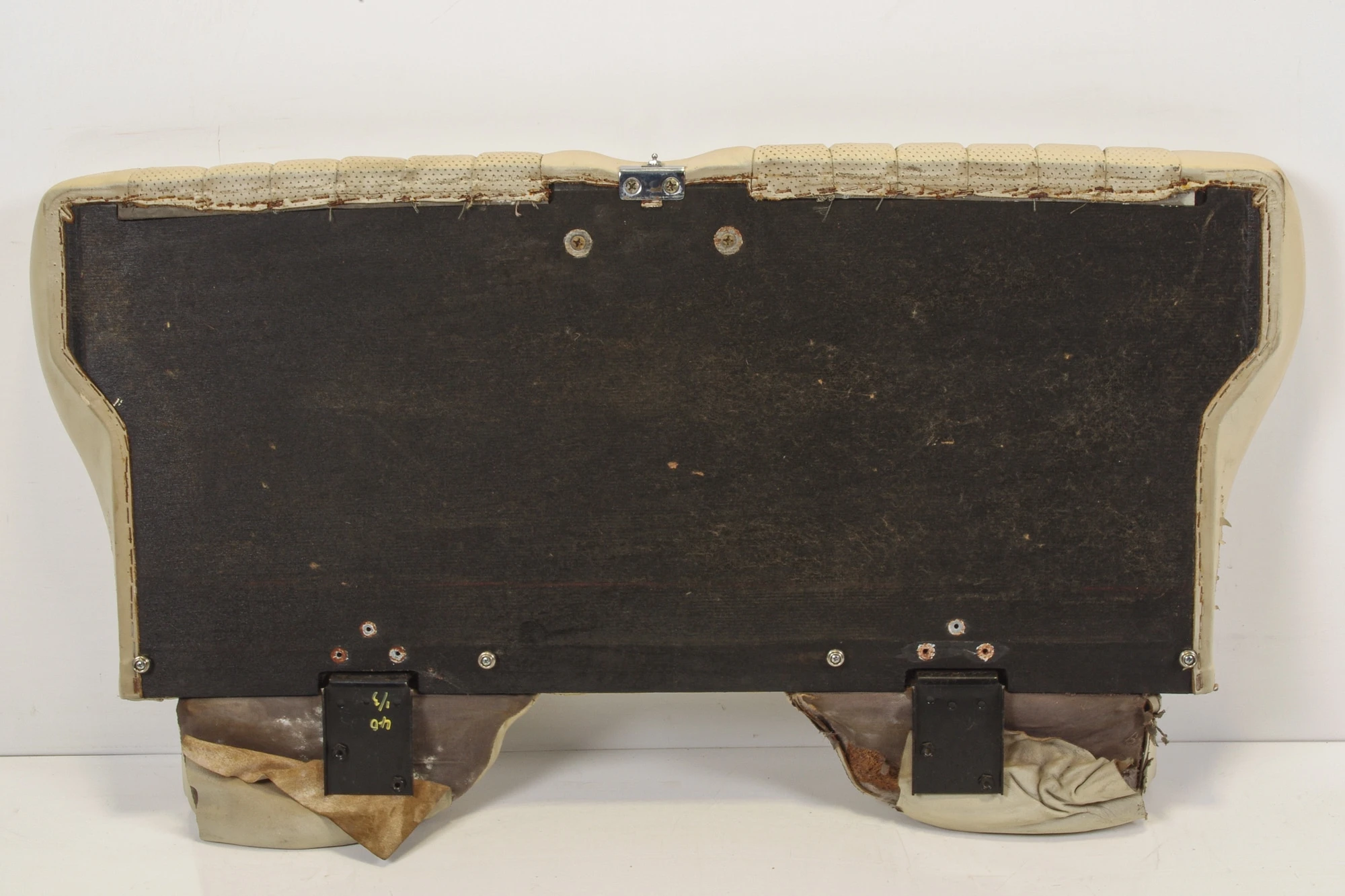 Mercedes 1079203530 Jump Seats - Cream | C107 R107 SL