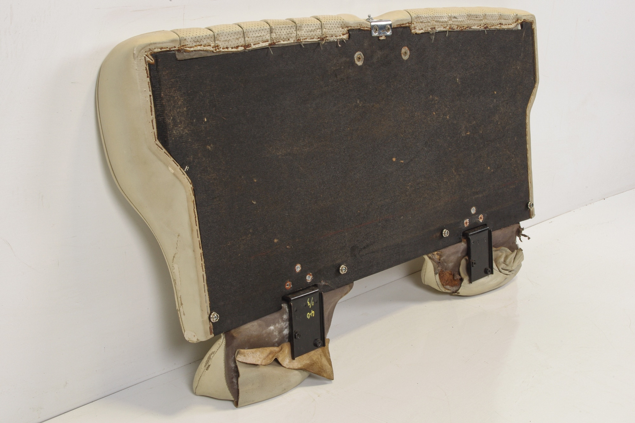 Mercedes 1079203530 Jump Seats - Cream | R107 SL