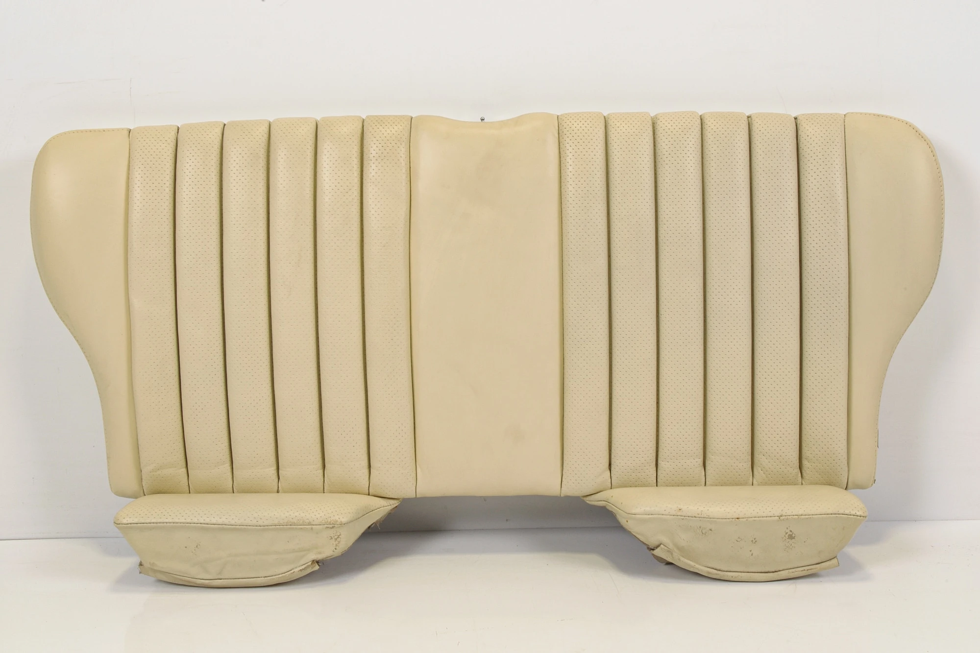 Mercedes 1079203530 Jump Seats - Cream | C107 R107 SL