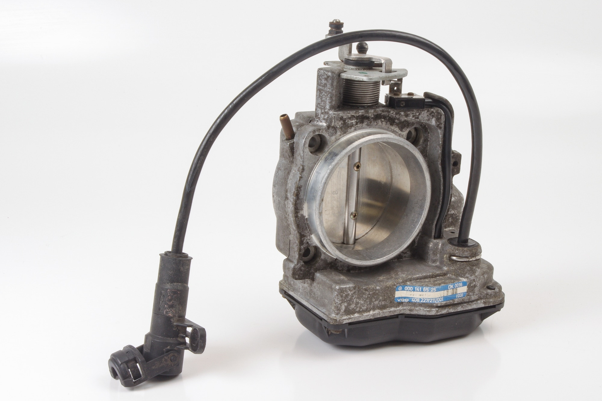 Mercedes 0001416525 Throttle Body | W124 E R129 SL W140 S W202 C