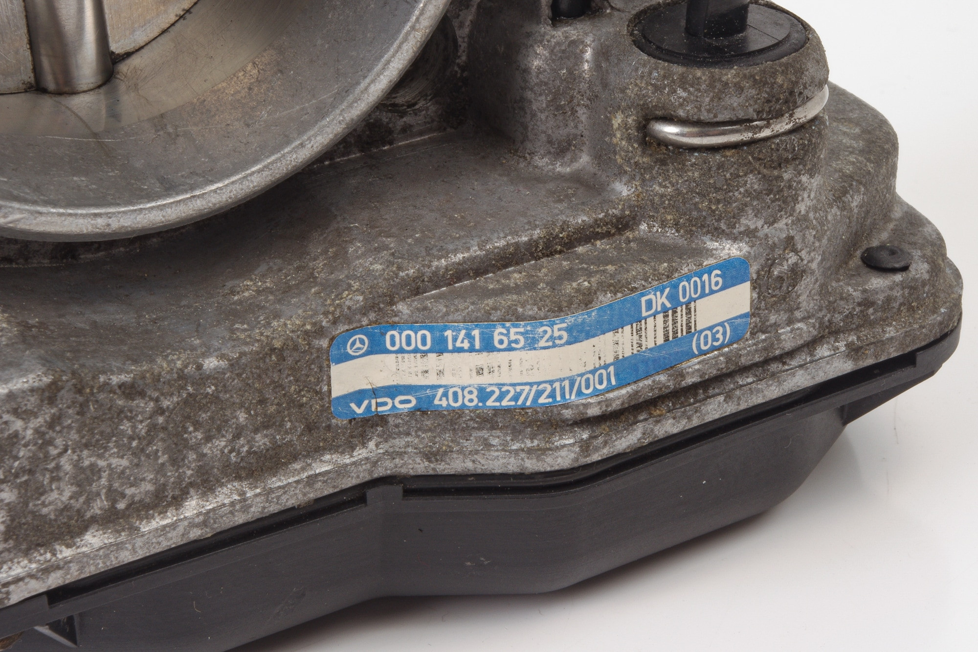 Mercedes 0001416525 Throttle Body | W124 E R129 SL W140 S W202 C