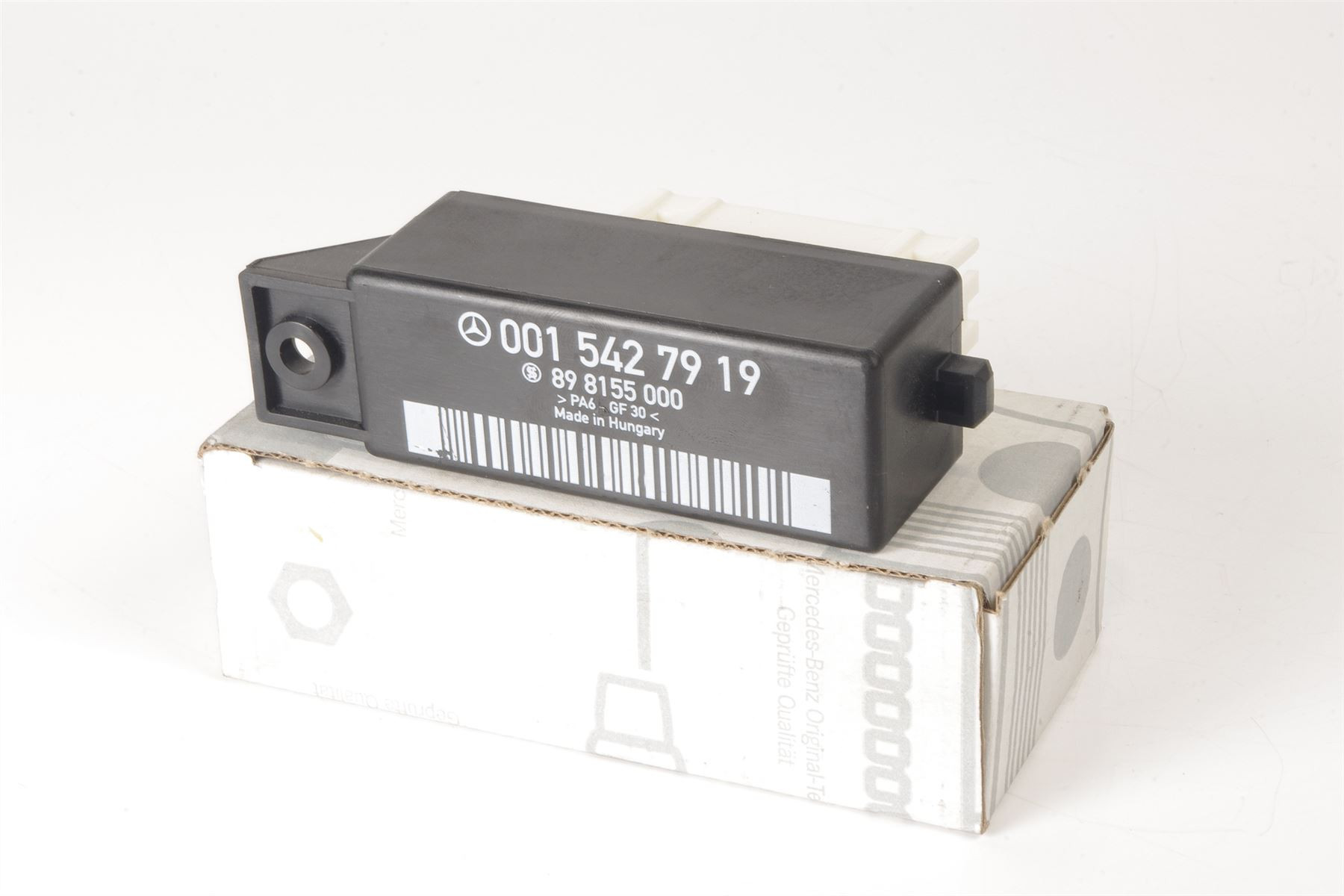 Mercedes 0015427919 Wiper Relay (New Old St.) | R129 SL