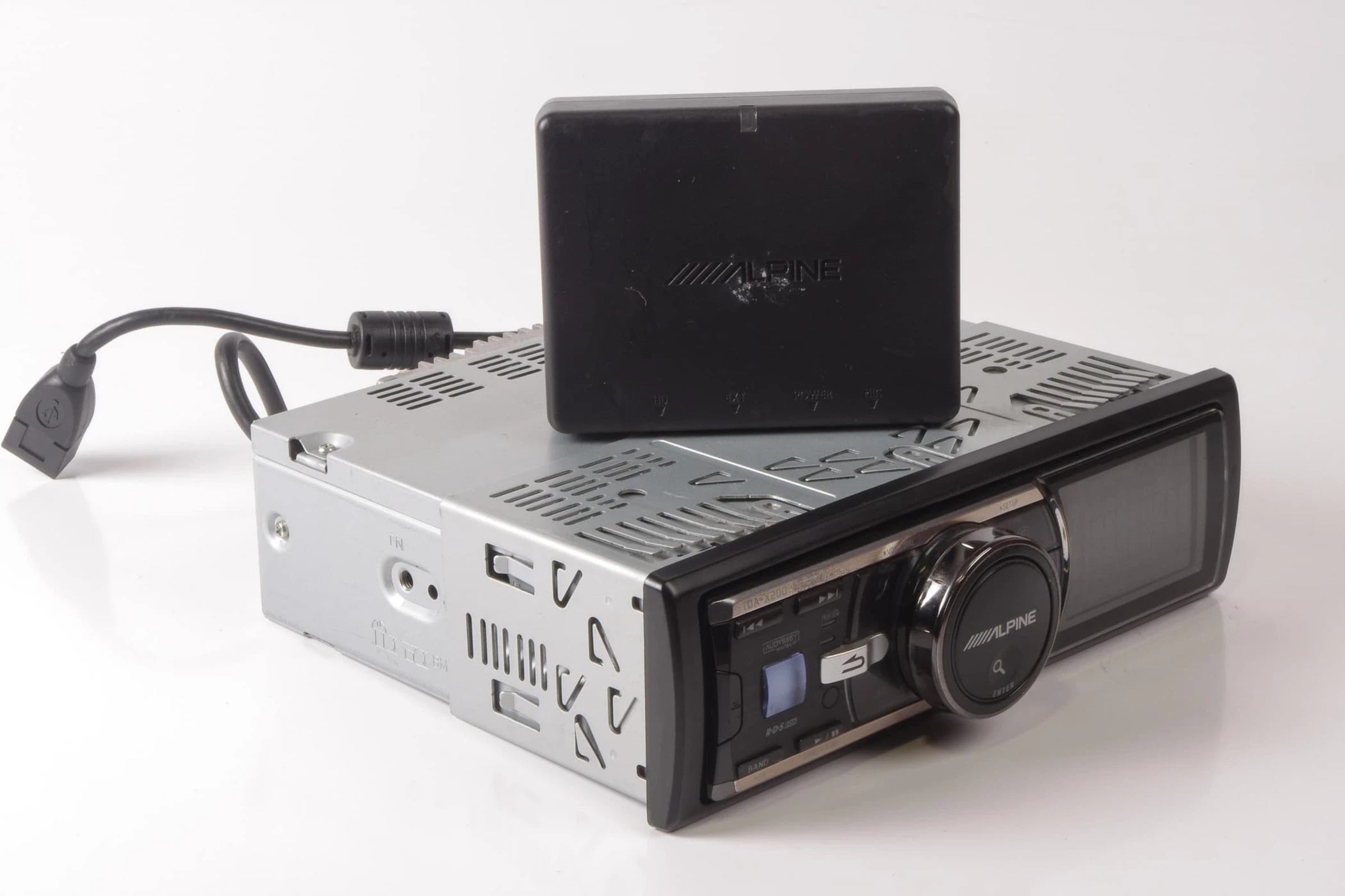 Mercedes 0038200000 Head Unit - Alpine iDa-X200 | R129 SL