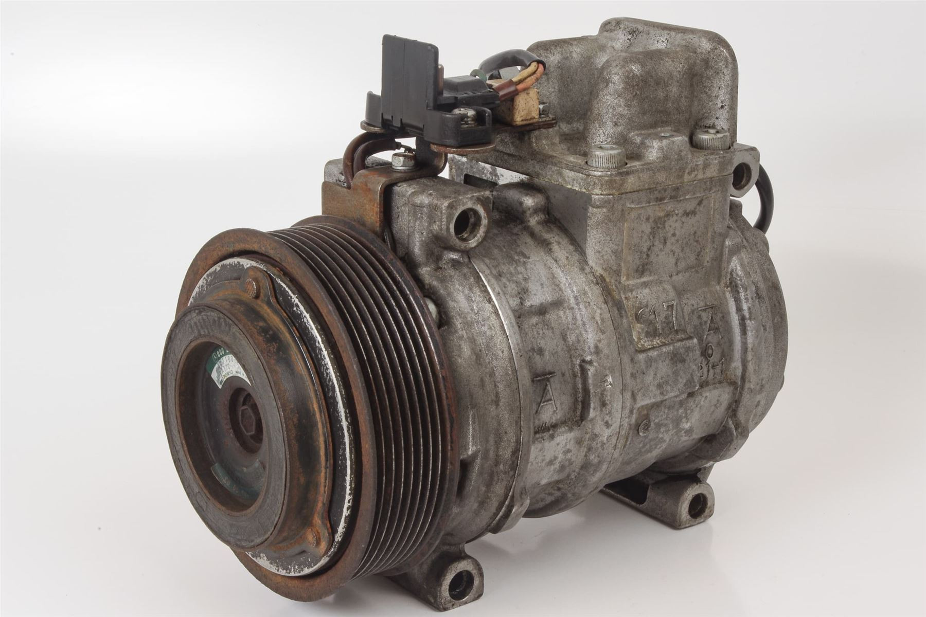 Mercedes 0002300111 A/C Compressor | R129 SL