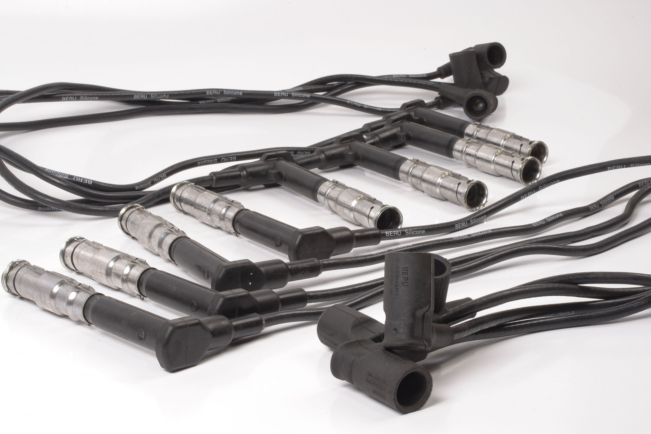 Mercedes 0001566810 Ignition Lead x8 (a) | W124 E R129 SL W140 S W202 C