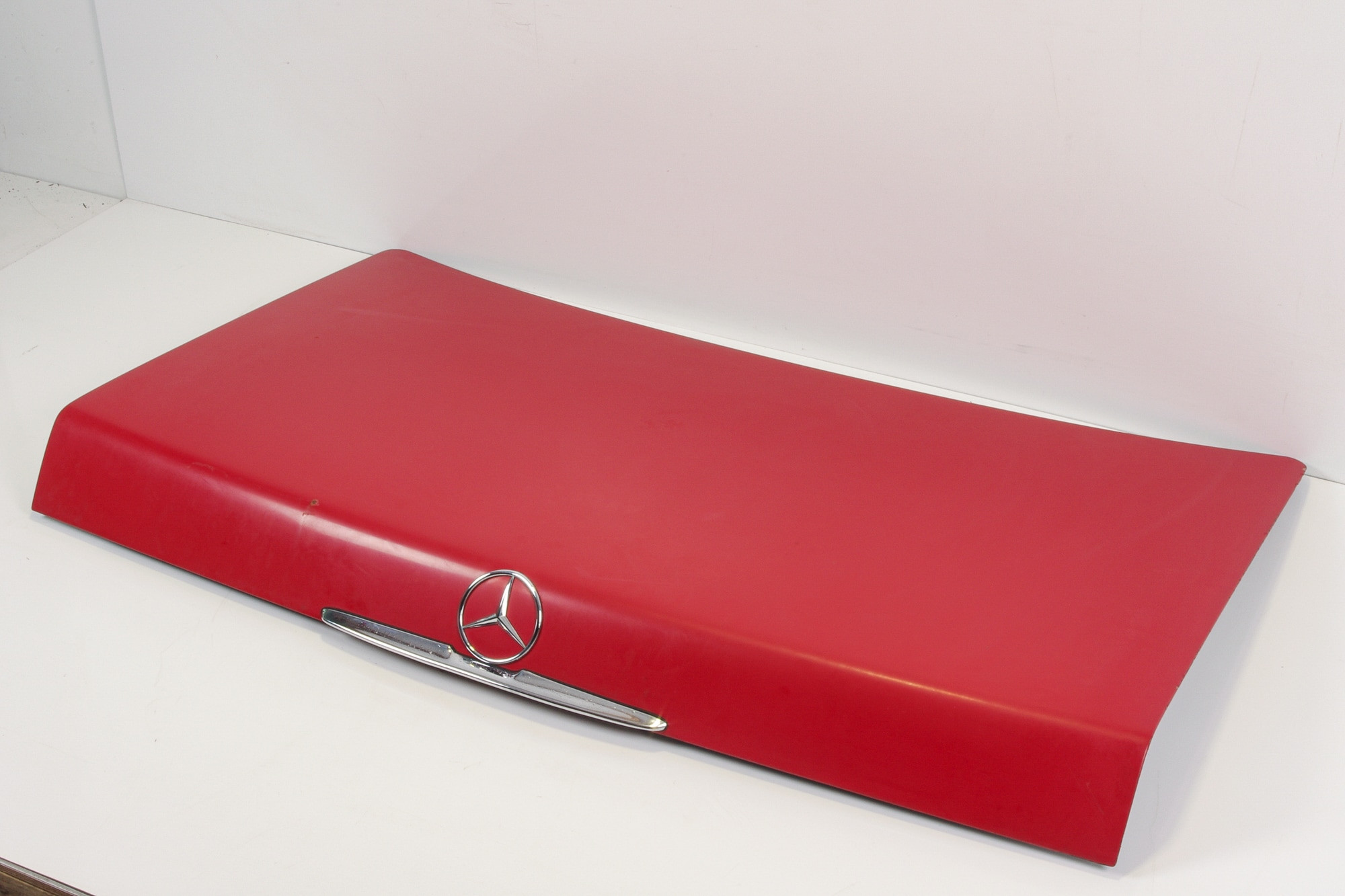 Mercedes 1077501875 Boot Lid - Red | C107 R107 SL